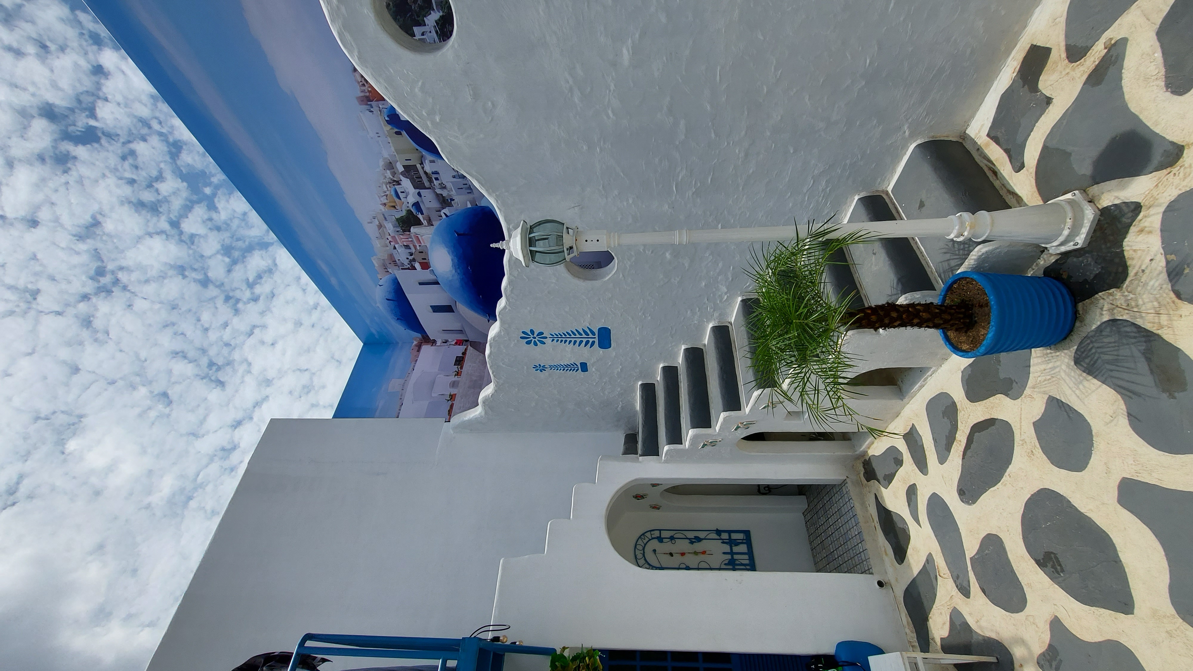Suasana di Teras Santorini (sumber: Hypeabis/Rezha Hadyan)