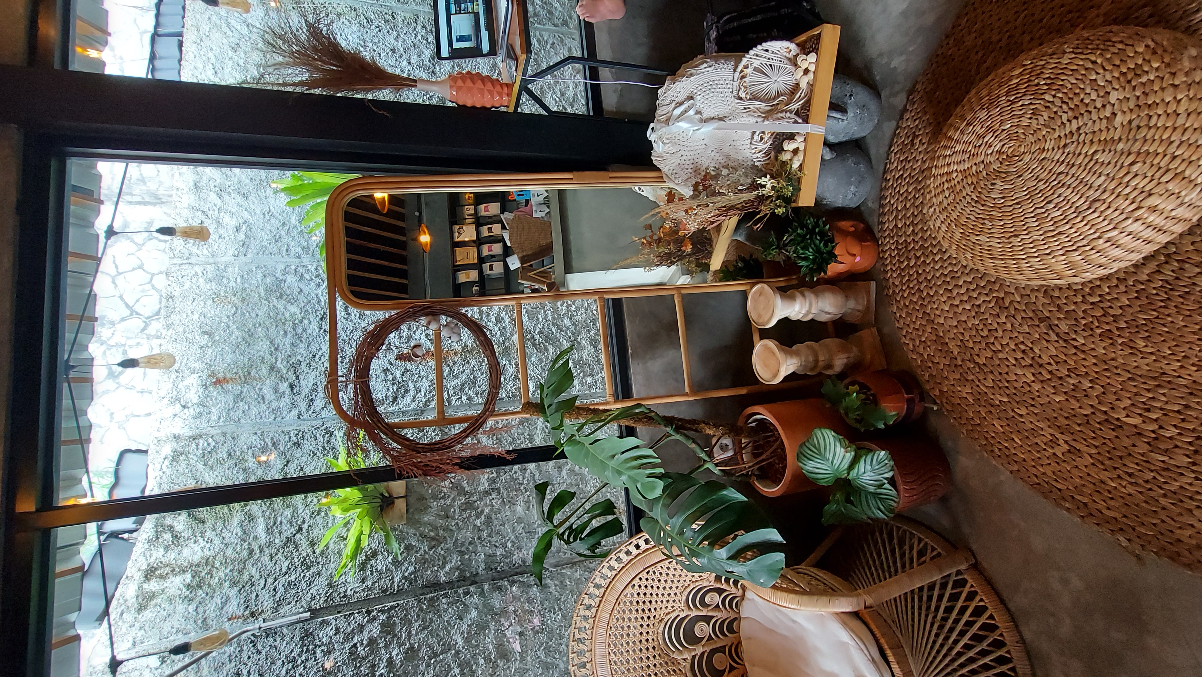 Suasana di resto Hakuna Matata (dok: Hypeabis/Rezha Hadyan)