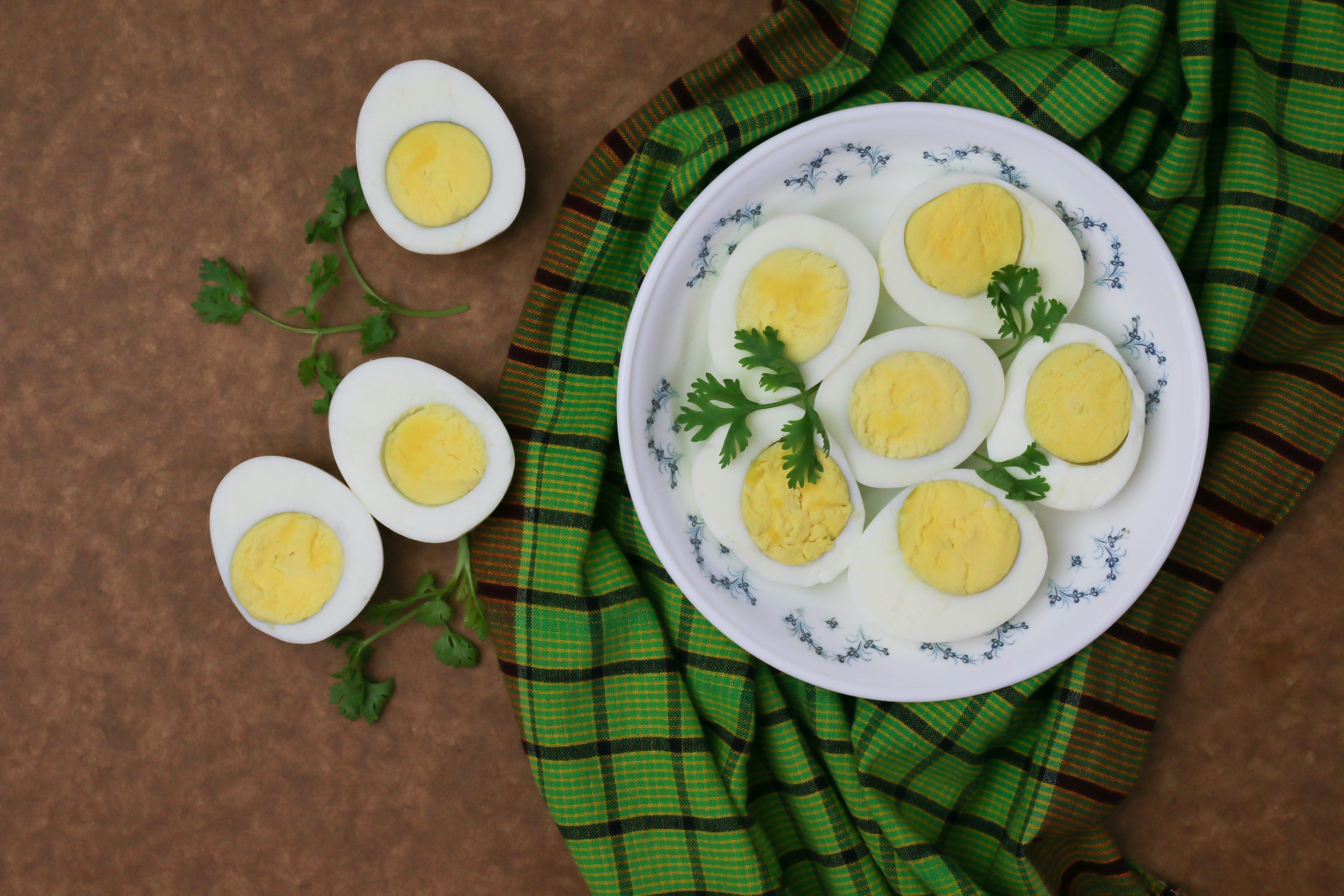 Ilustrasi telur. (Dok. Tamanna Rumee dari Unsplash)
