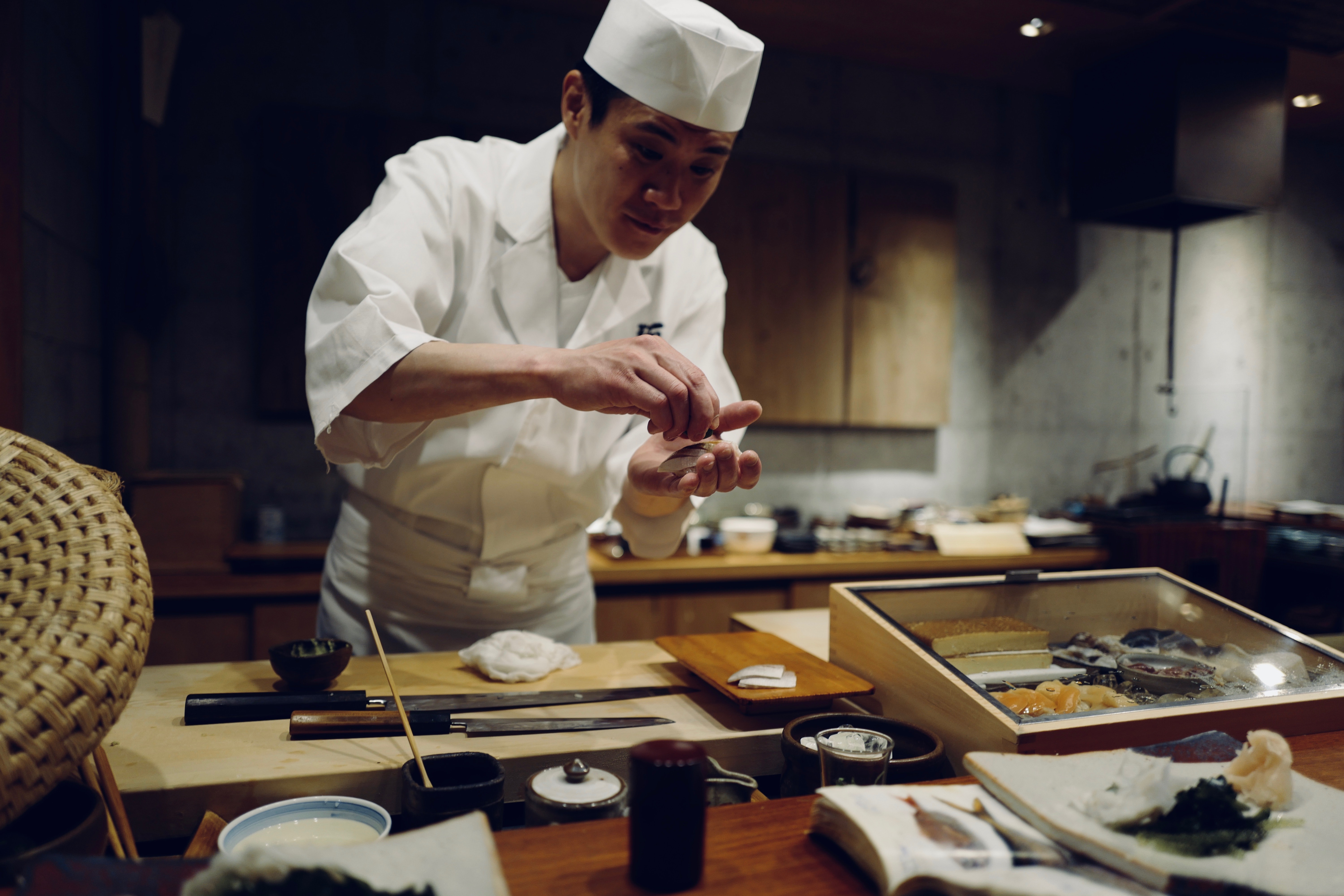 Ilustrasi chef (dok. Thomas Marban di unsplash)