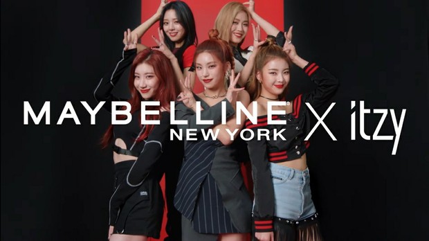 ITZY (Dok. Maybelline)