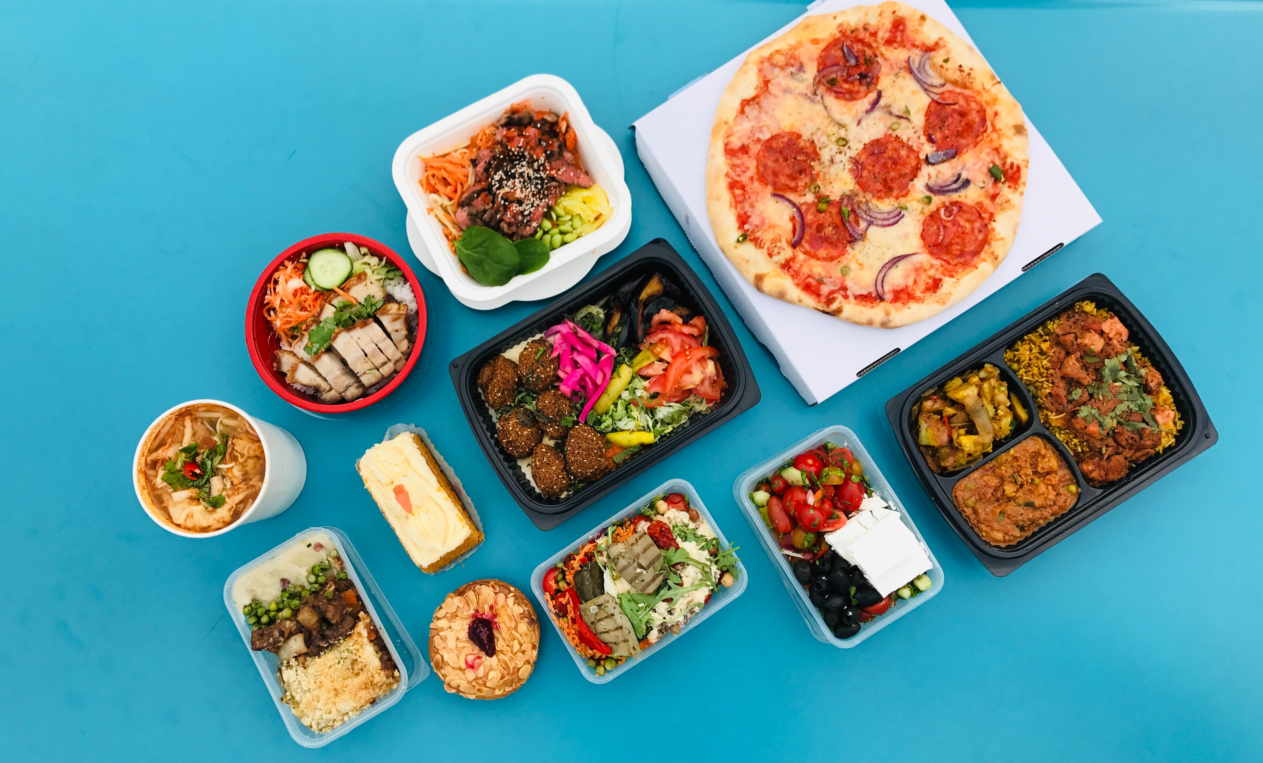 Ilustrasi paket makanan. (Dok. Cristiano Pinto dari Unsplash)