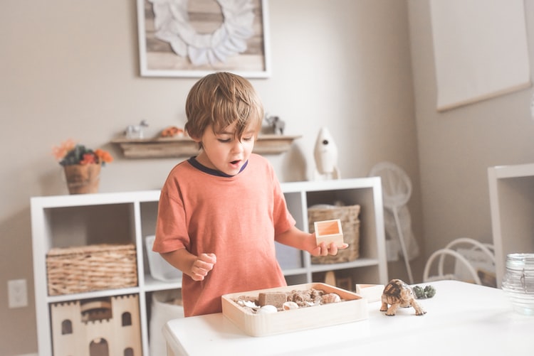 Ilustrasi anak. (Dok. Paige Cody dari Unsplash)