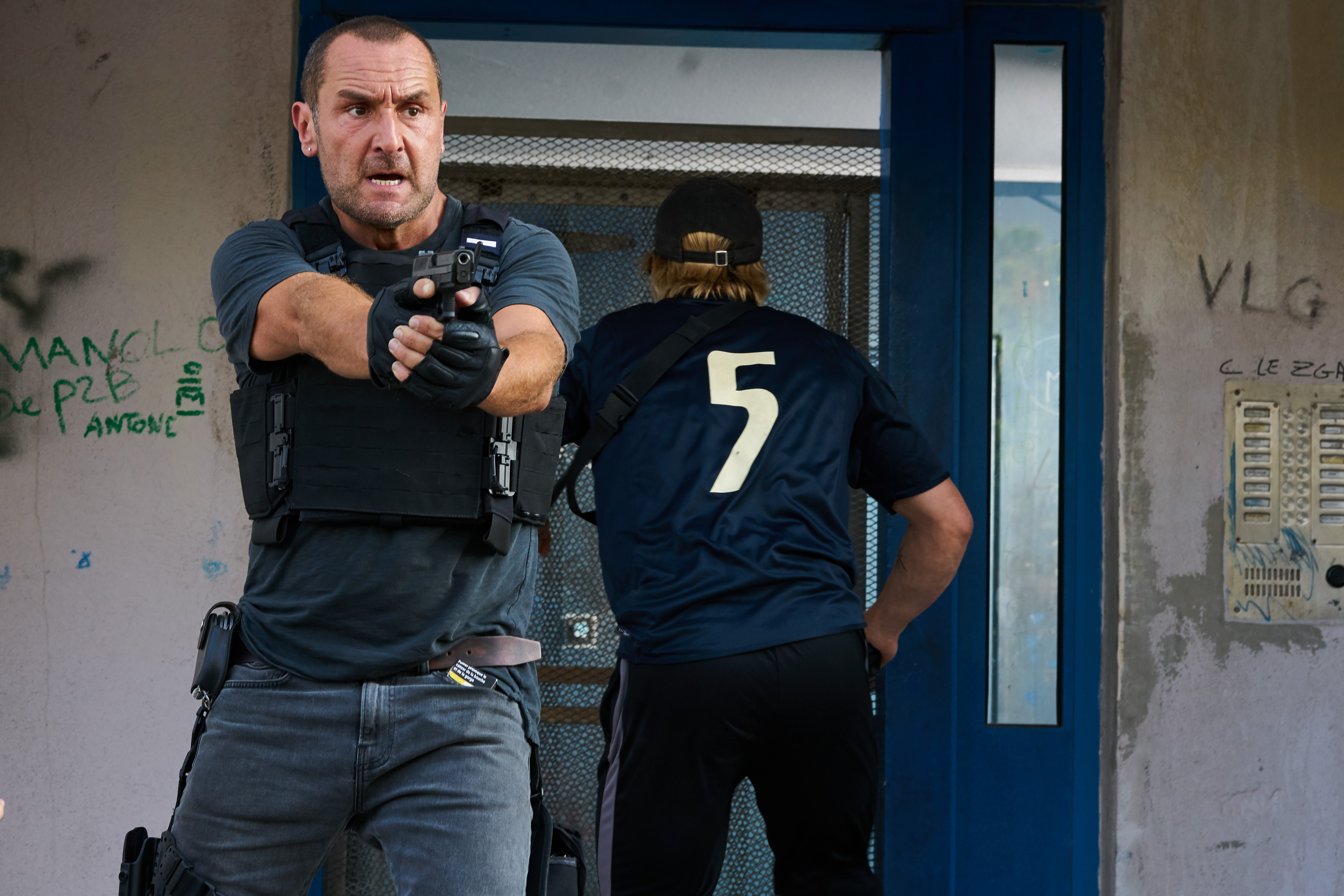 The Stronghold (Dok. Netflix)