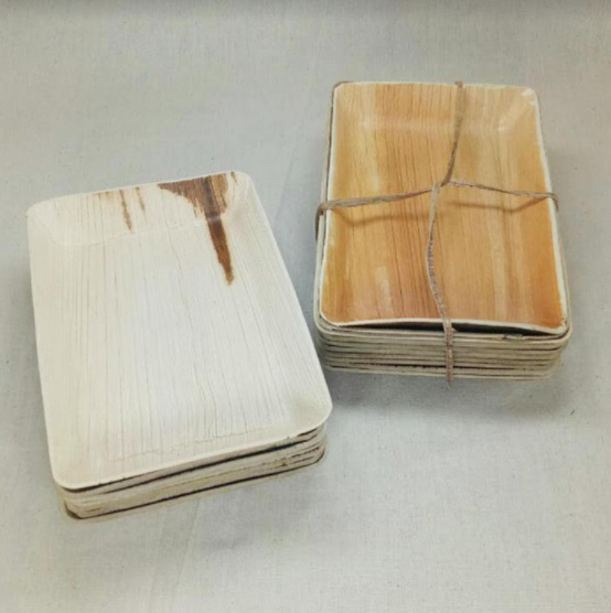Piring pelepah pinang (Dok. KKI Warsi)