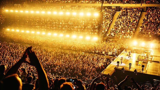 Salah satu konser U2 di Paris (Dok. U2/Instagram)