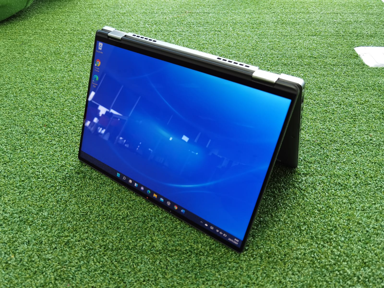 Dell Latitude 9420 (dok. Hypeabis.id/Syaiful)