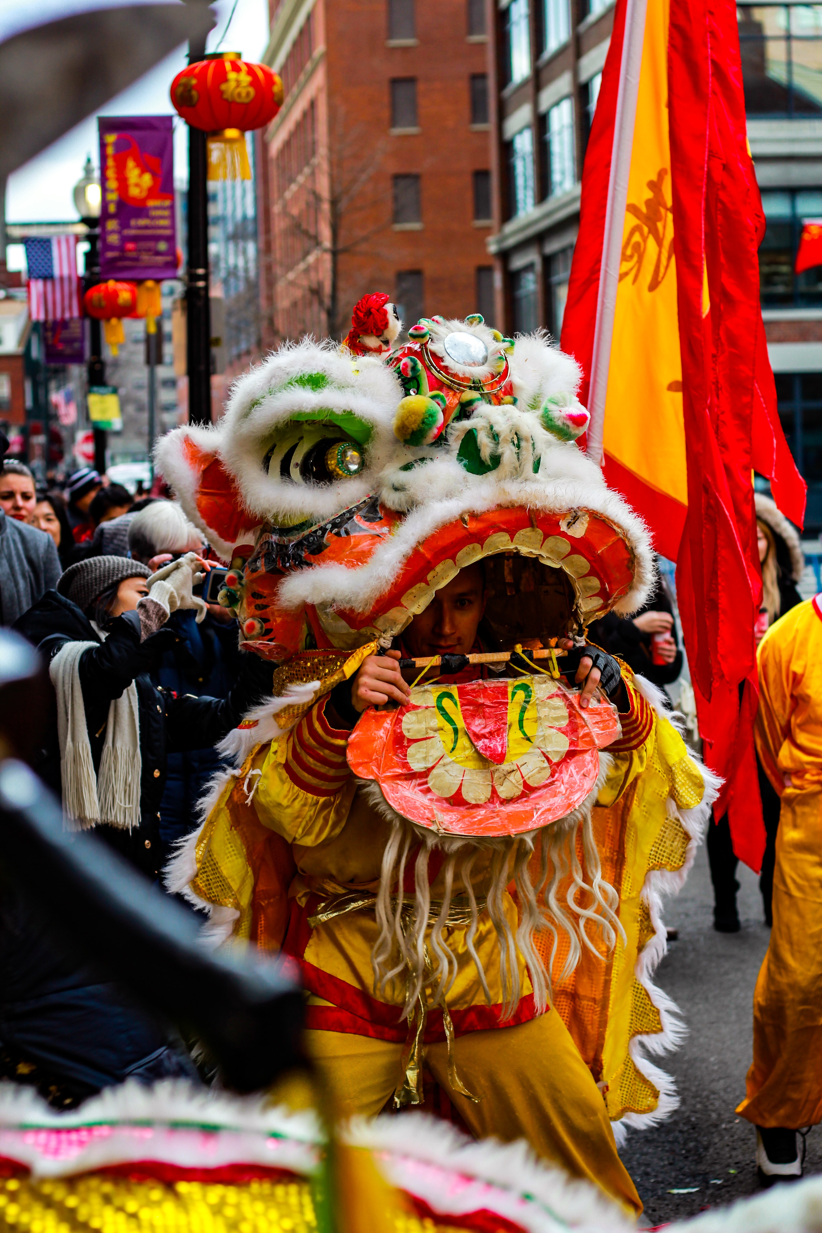 Ilustrasi barongsai (Dok. Chris Mok/Unsplash)