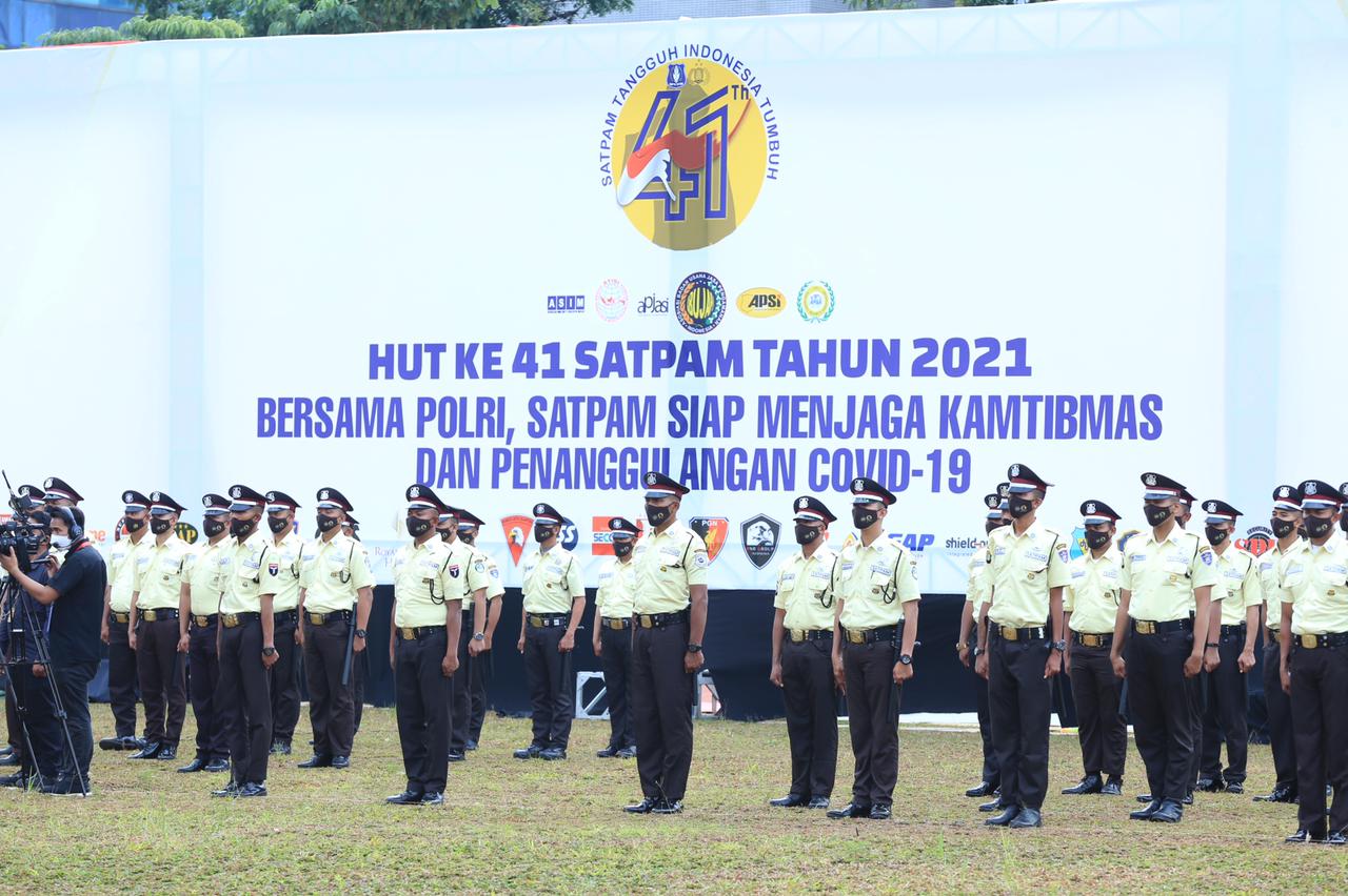 Warna baru seragam satuan pengamanan. (Dok. Divisi Humas Polri)