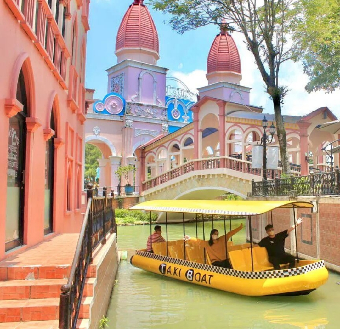 Dok. Little Venice Official Instagram