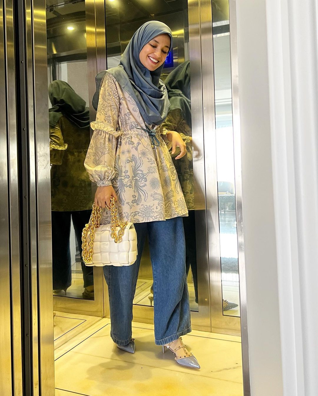 Sumber gambar: Shireen Sungkar Official Instagram