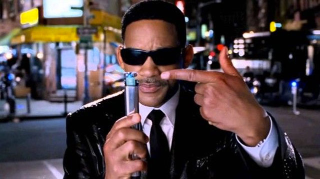 Men in Black (1997). (Sumber gambar: Columbia Pictures)