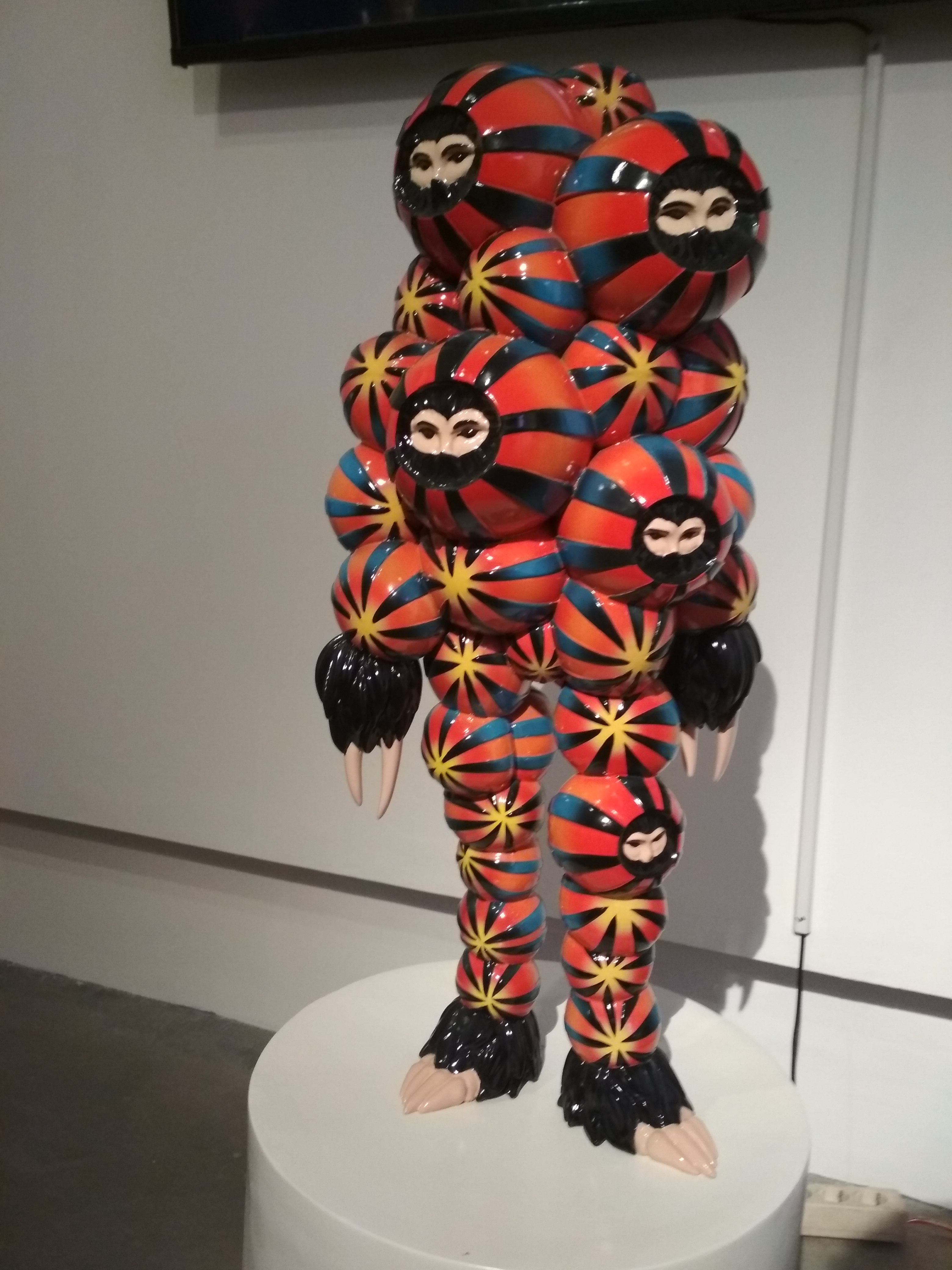 Salah satu karya lain dari seniman Museum of Toys (Sumber gambar: Hypeabis.id/ Yudi Supriyanto)