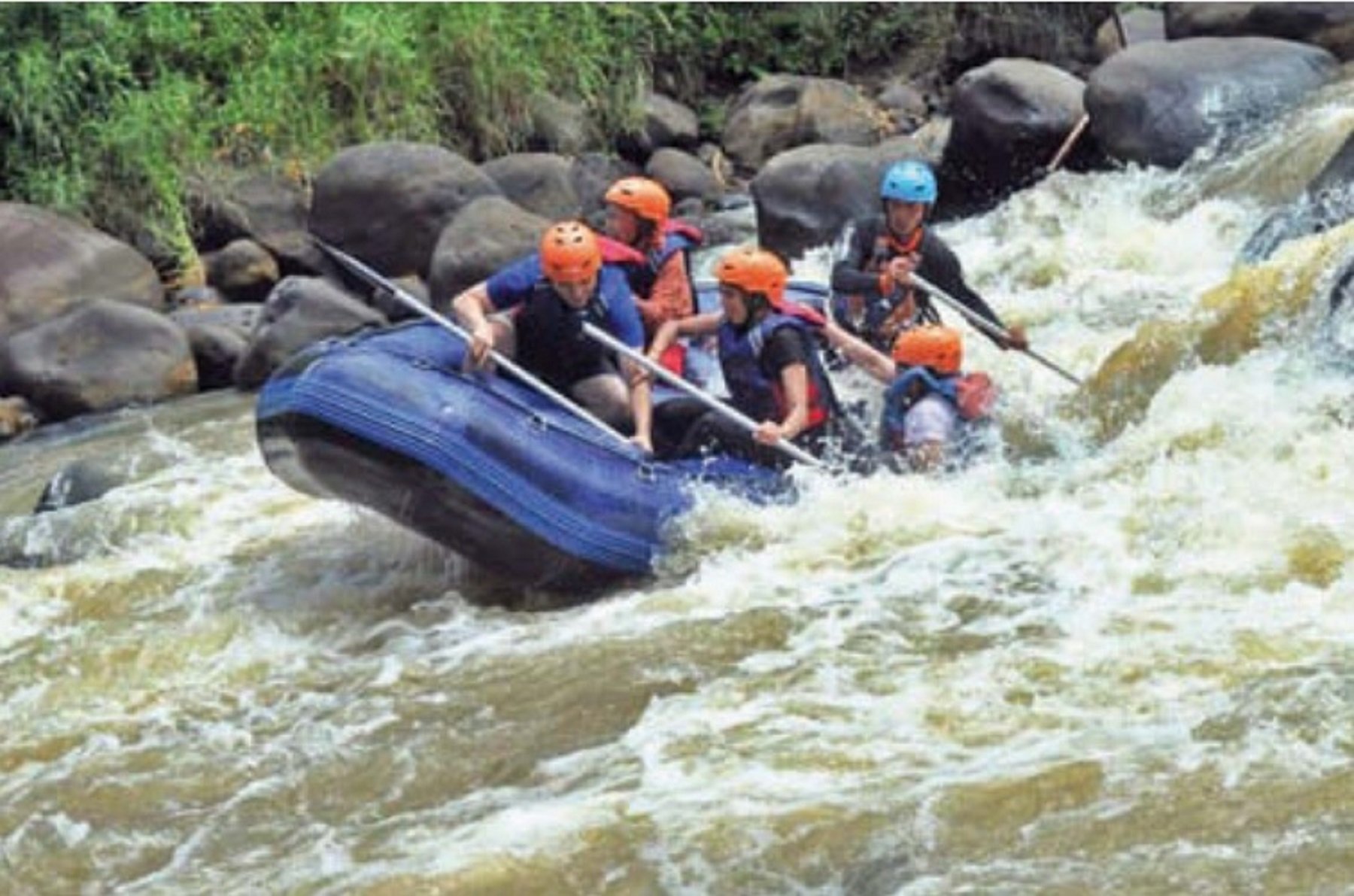 Arung jeram di Sungai Citarik, Sukabumi (JIBI)
