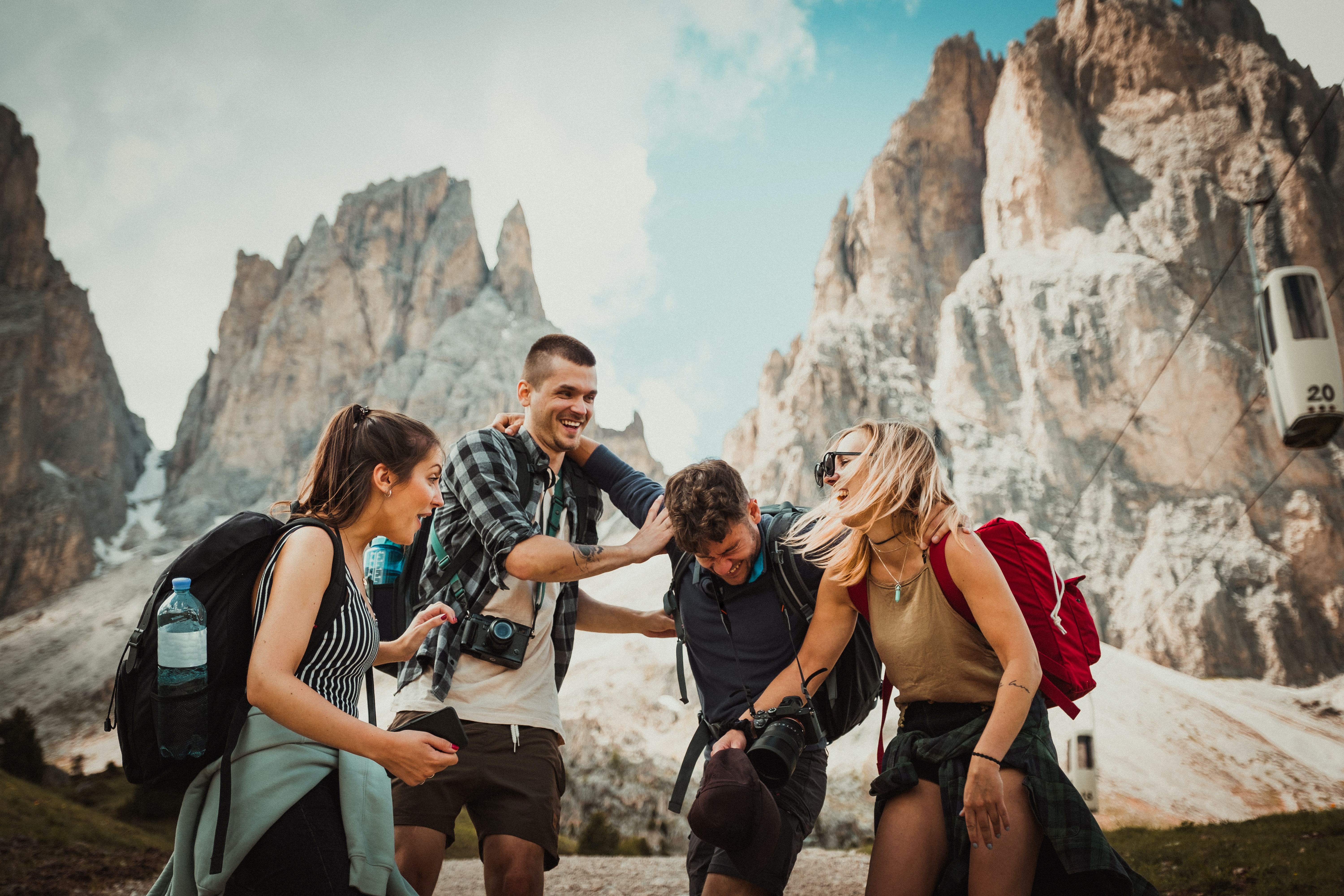 Travelling (Sumber gambar: Felix Rostig/Unsplash)