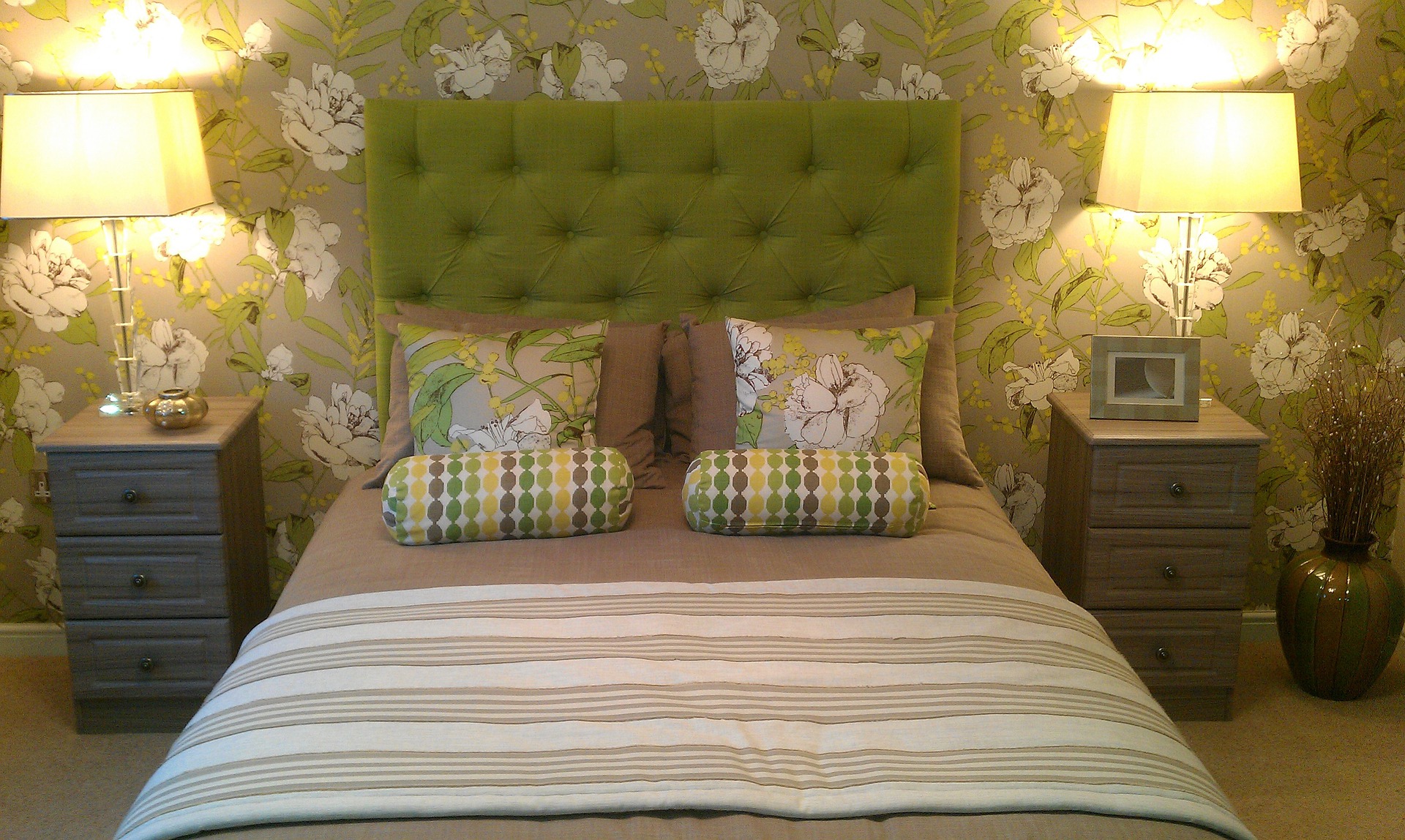 Wallpaper kamar (Sumber gambar: O Anderson/Pixabay)