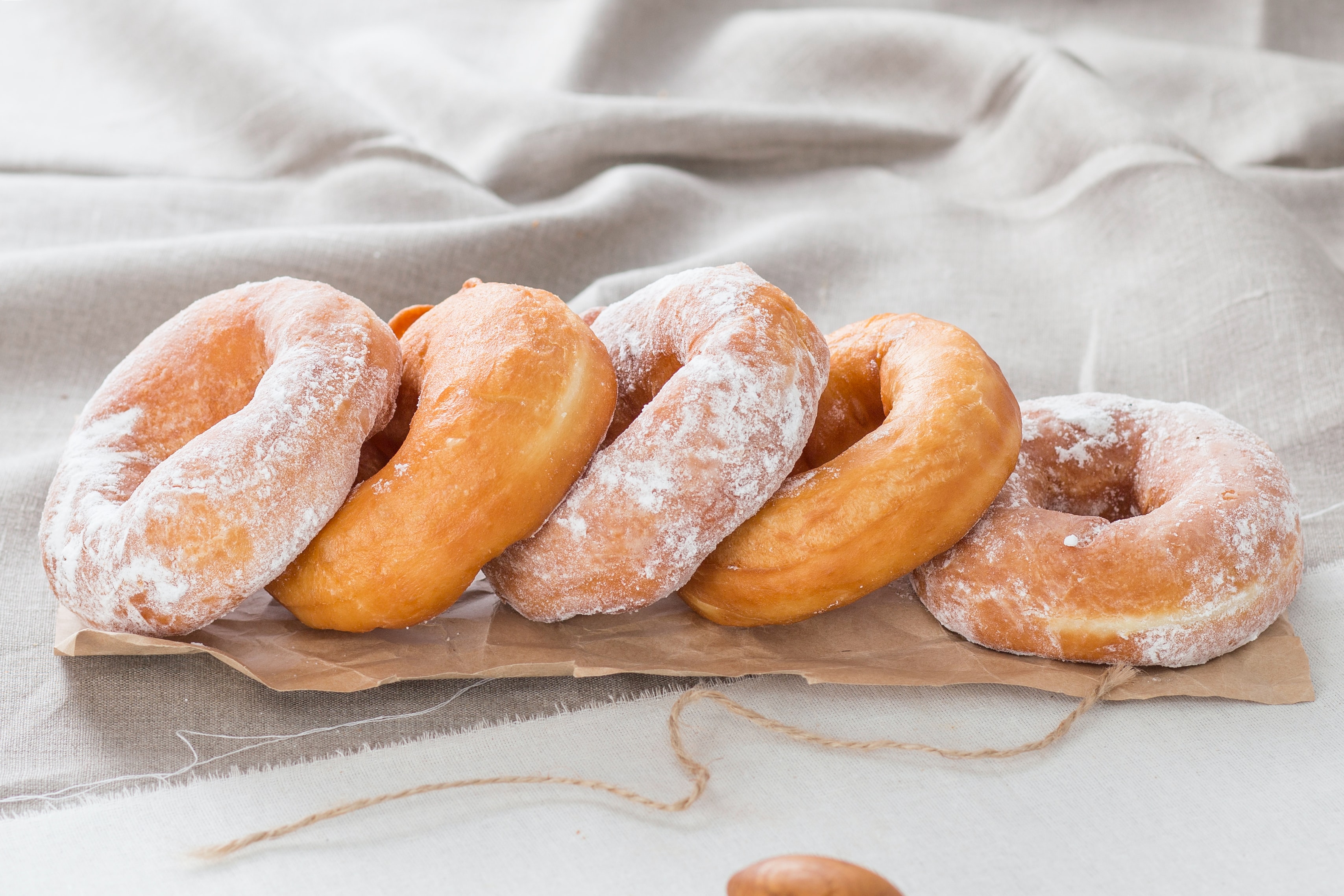 Ilustrasi donat (Sumber gambar: Serghei Savchiuc/Unsplash)