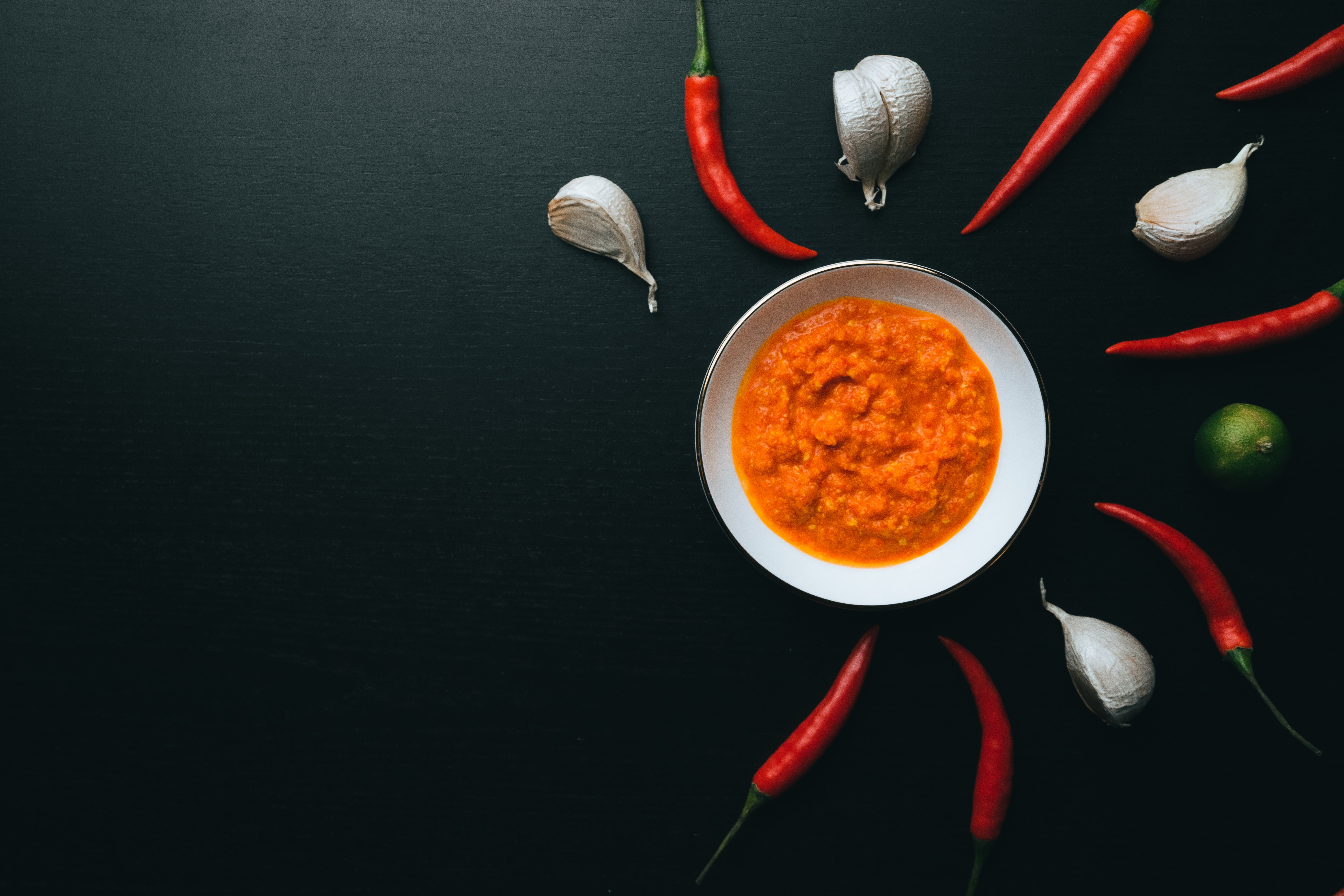 Ilustrasi sambal (sumber gambar Unsplash /Albert Vincent Wu)