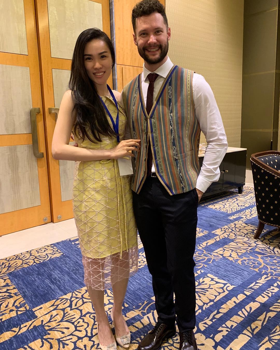 Karya Cynthia Tan yang digunakan Calum Scott (Sumber gambar: Instagram.com/ chyntiatan__)