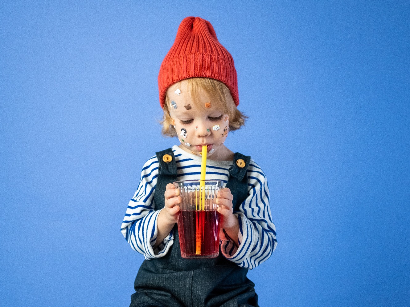 Minuman manis bisa menyebabkan obestias dan membuat ginjal bekerja lebih berat. (Sumber gambar: Pexels/Cottonbro)