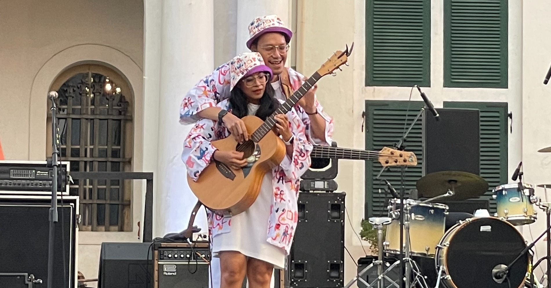 Endah N Rhesa di Jazz Goes To Kota Tua 2022 (Sumber gambar: Indah Permata Hati/Hypeabis.id)