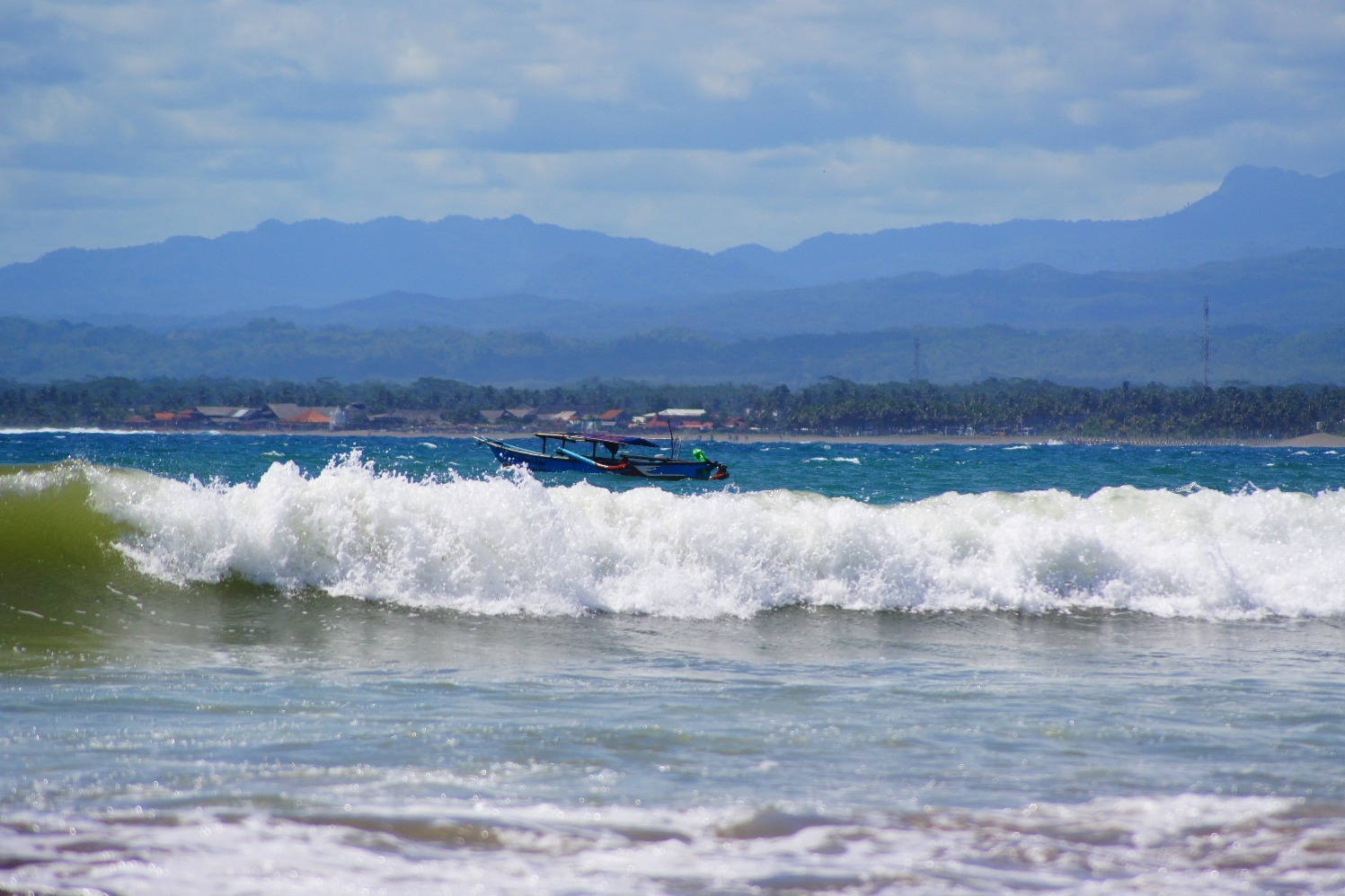 Pangandaran. (Sumber gambar: Unsplash/Abraham Noah)