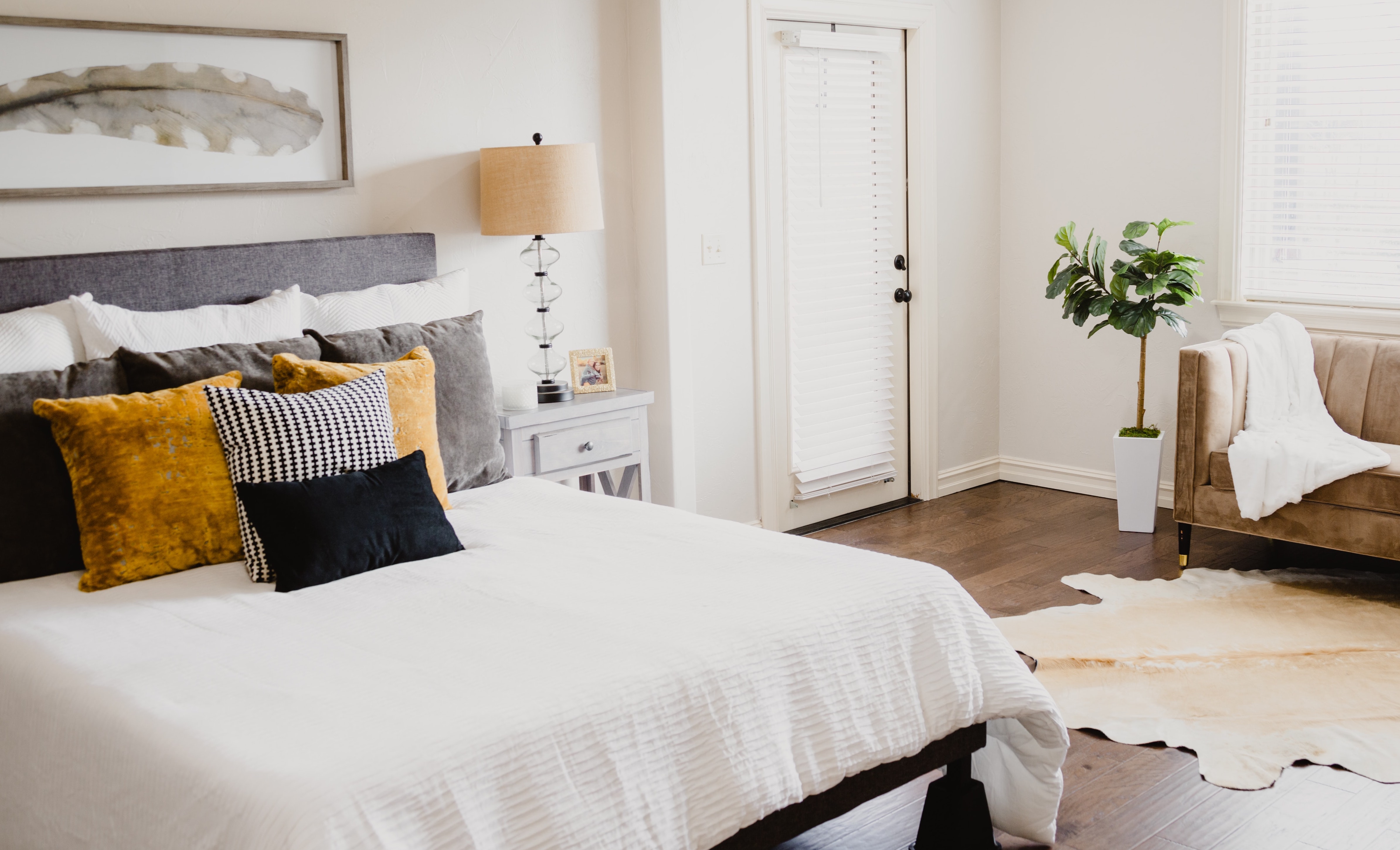 Ilustrasi kamar minimalis (Sumber gambar:  Isaac Martin/Unsplash)