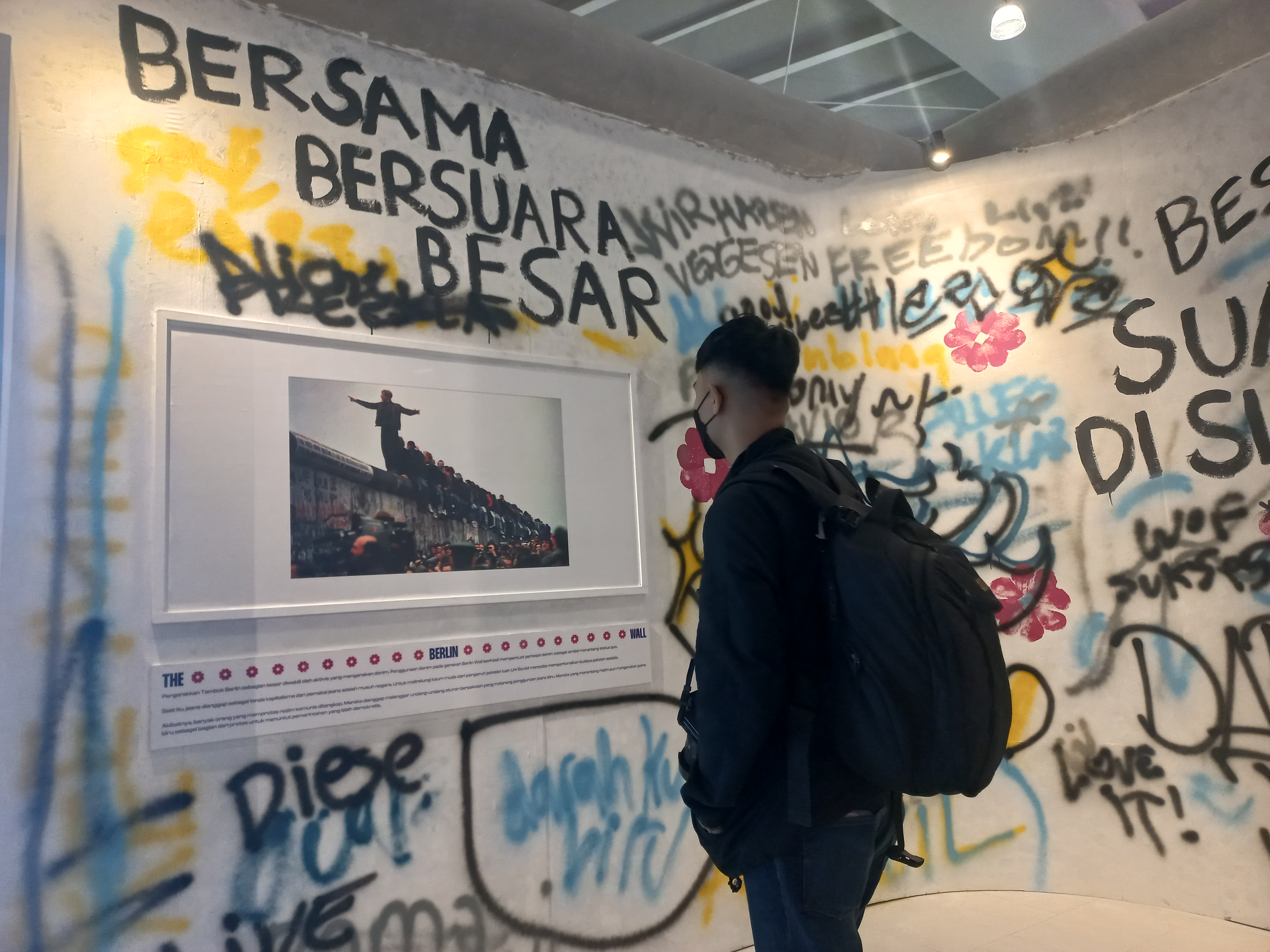 Ekshibisi Wall of Fades 2022 (Sumber gambar: Chelsea Venda/Hypeabis.id)
