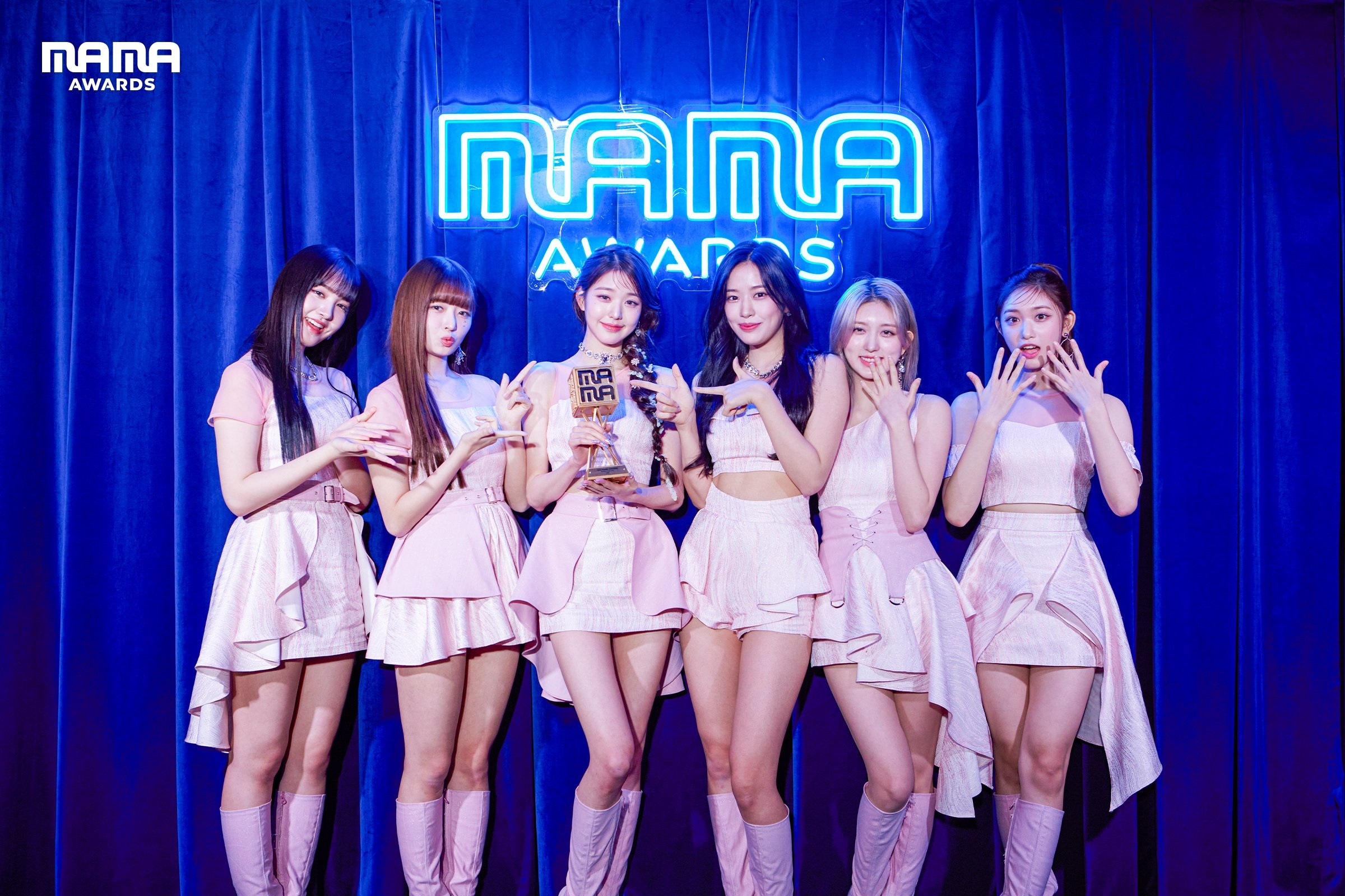 IVE. (Sumber gambar: Mnet)