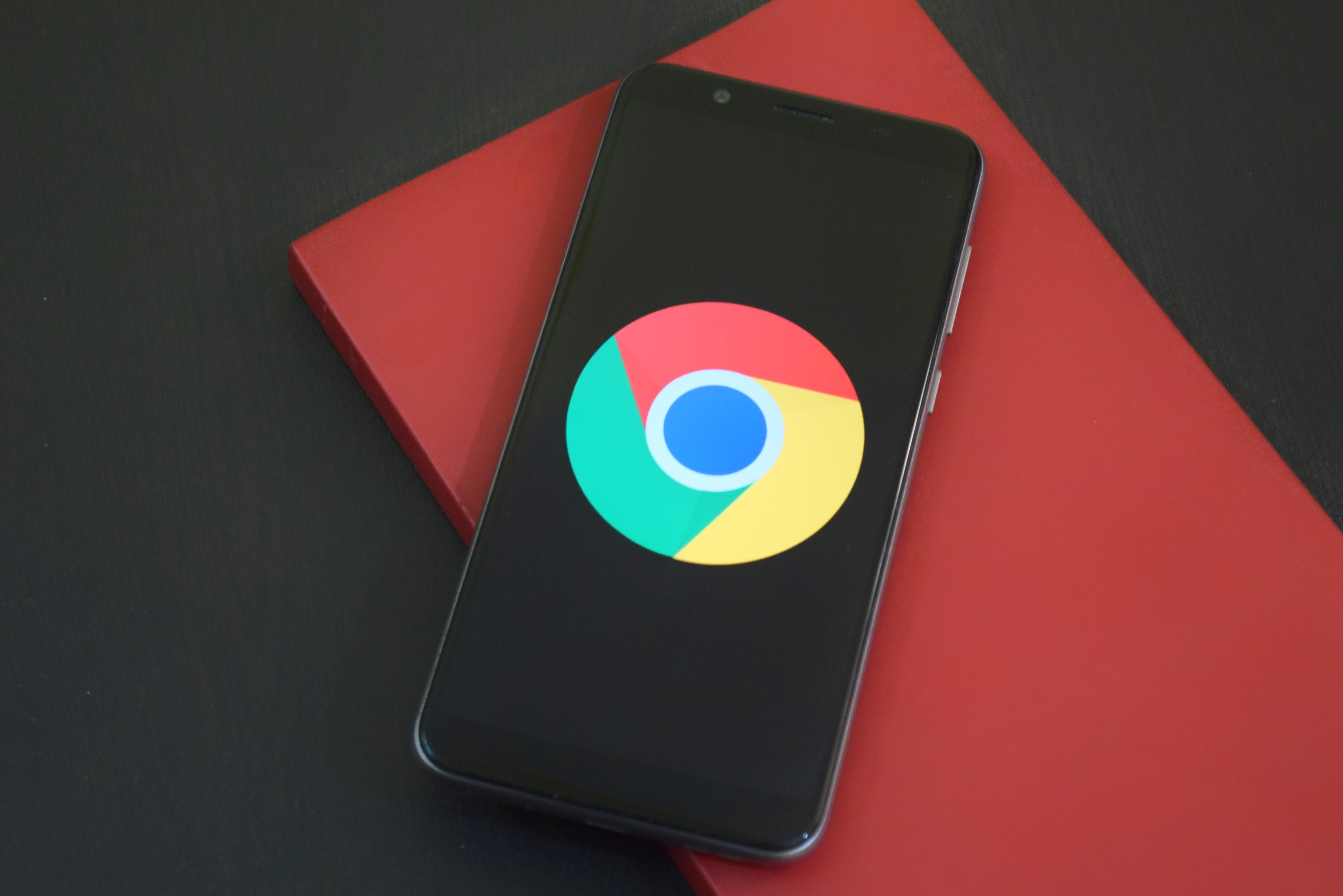 Ilustrasi penggunaan Google Chrome (Sumber gambar: Deepanker Verma/Pexels)