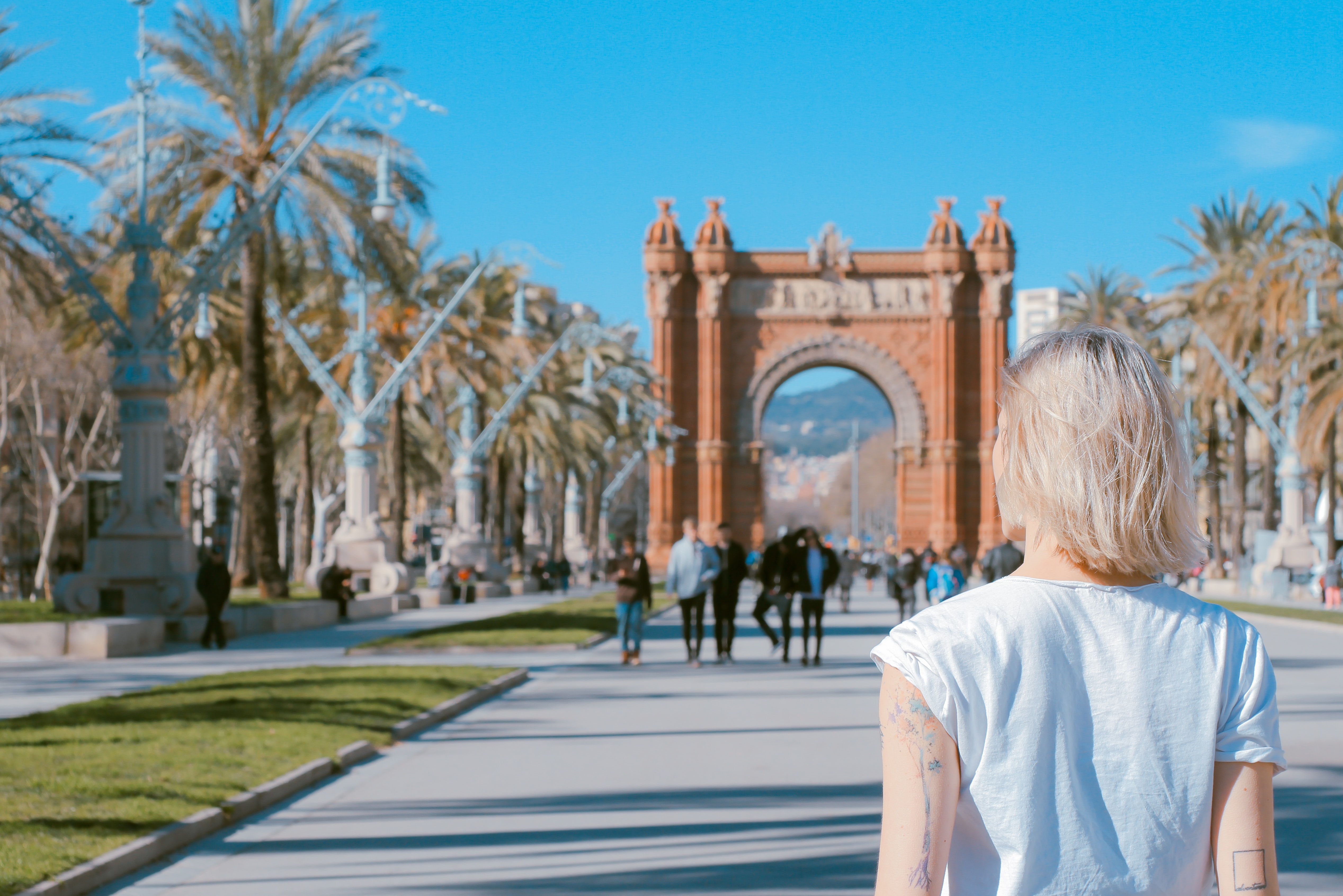 Ilustrasi solo travelling (Sumber gambar: Toa Heftiba/Unsplash)