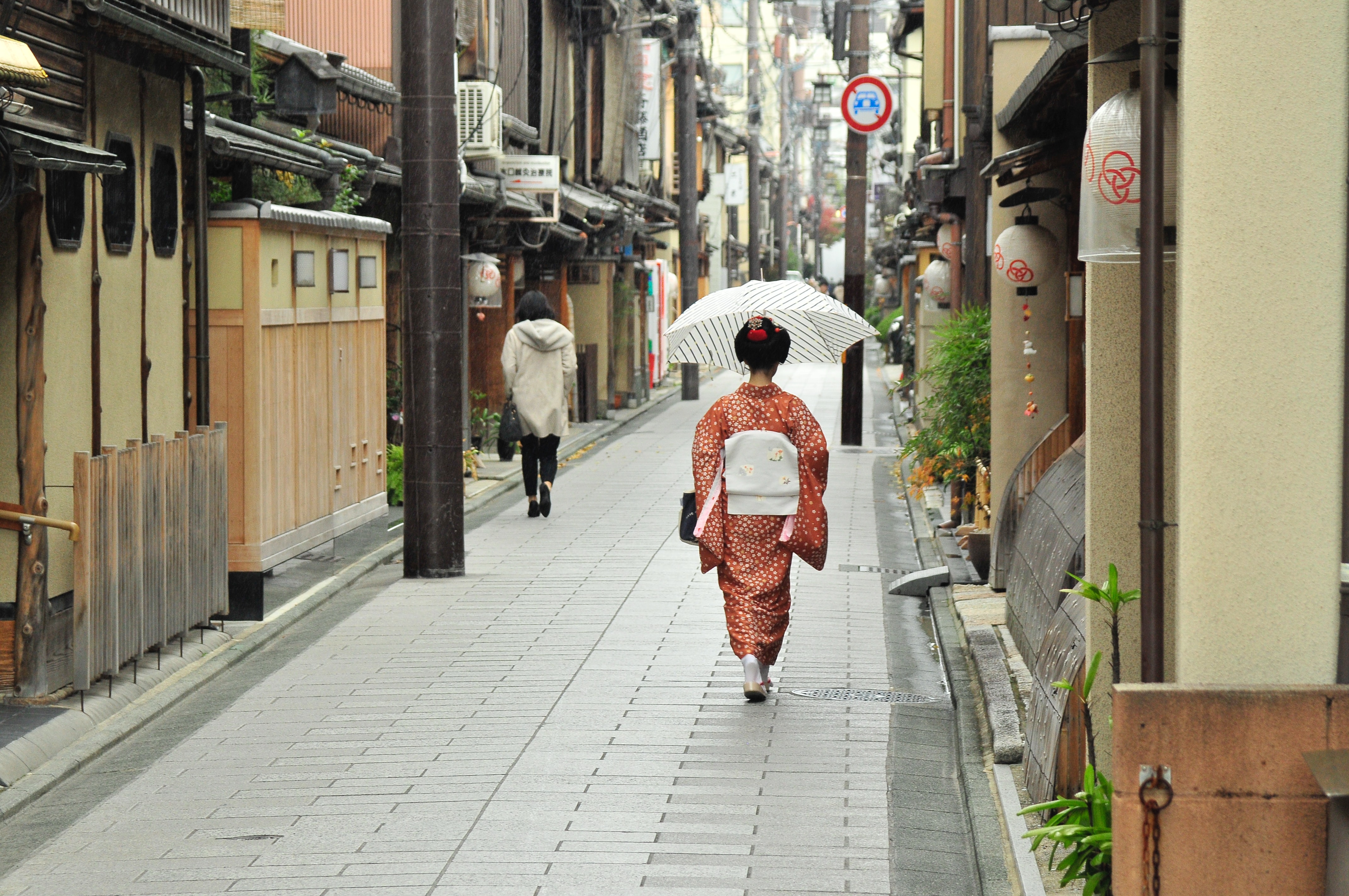 Ilustrasi maiko (Sumber gambar: Unsplash/Boudewijn Huysmans)