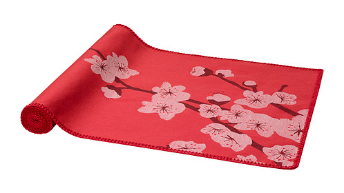 Table runner (Sumber gambar : IKEA)
