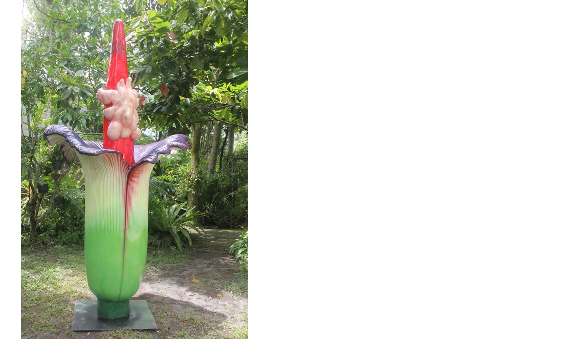 The Protector and Little Monster (sumber gambar Art Jakarta Gardens)