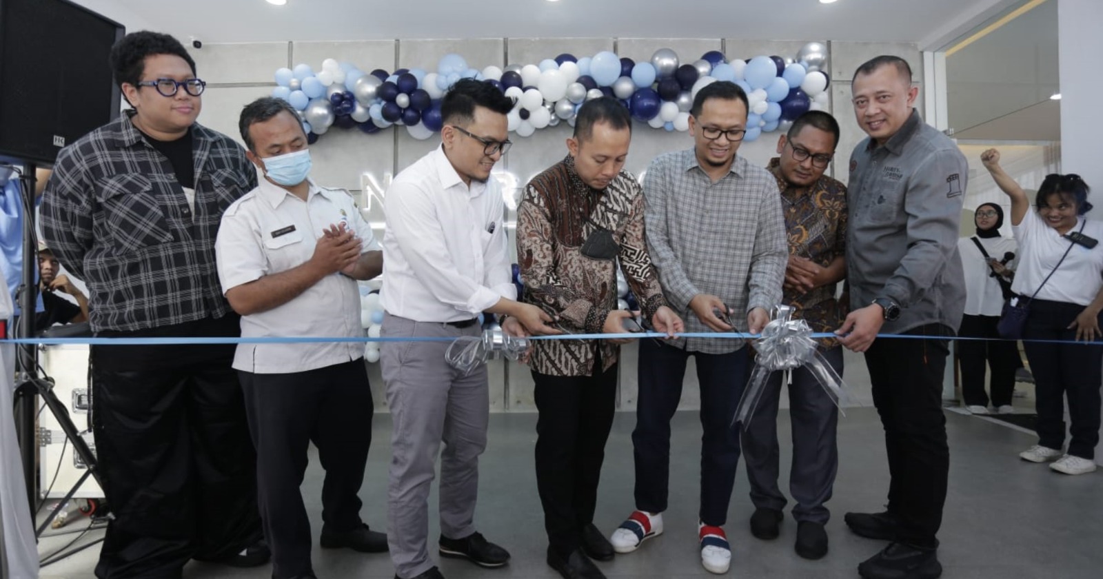 Pembukaan Klinik Pintar. (Sumber gambar: Dialogue Communication)