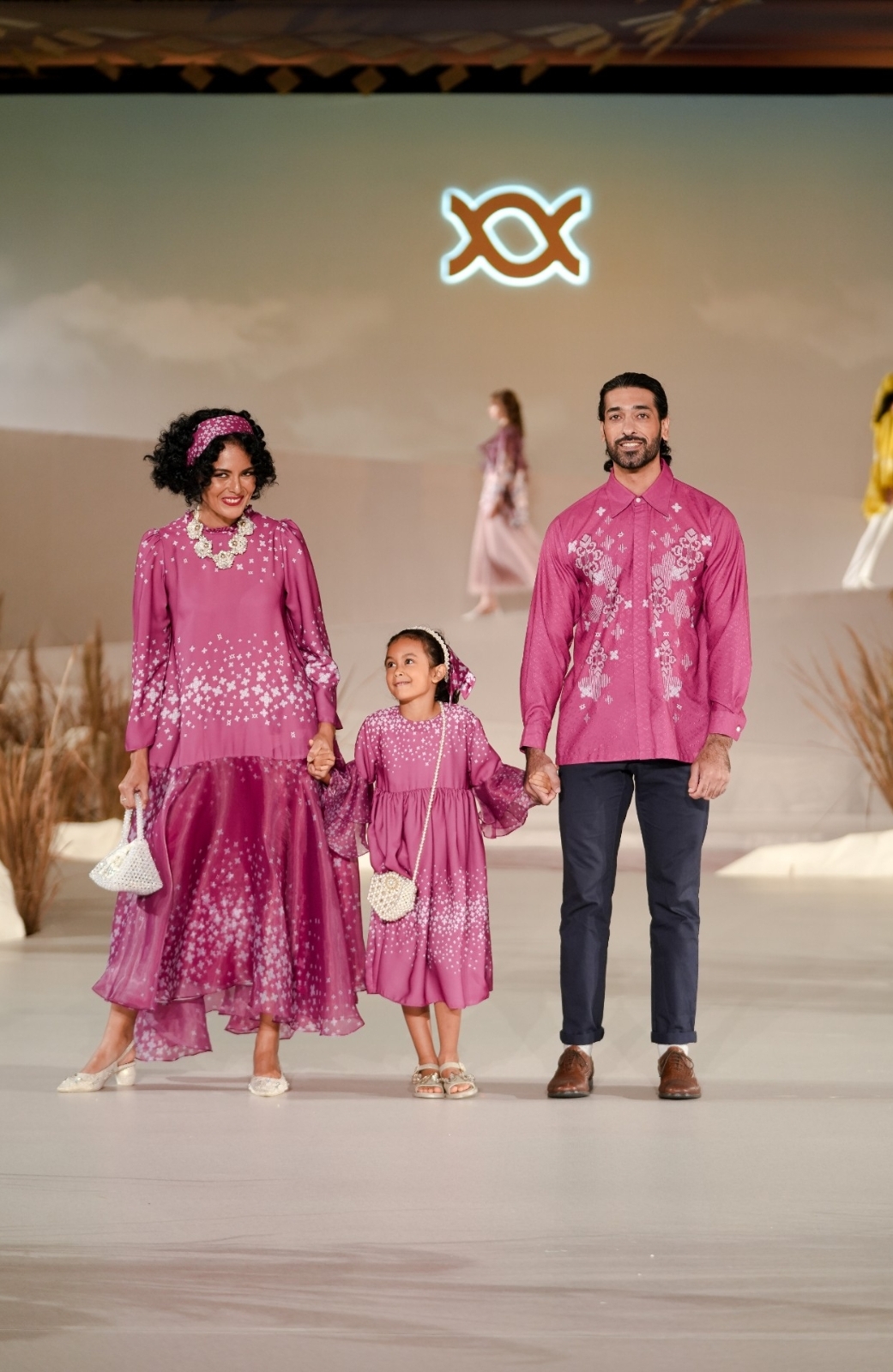 Peragaan busana Raya Collection dari Klamby (Sumber gambar: Klamby)