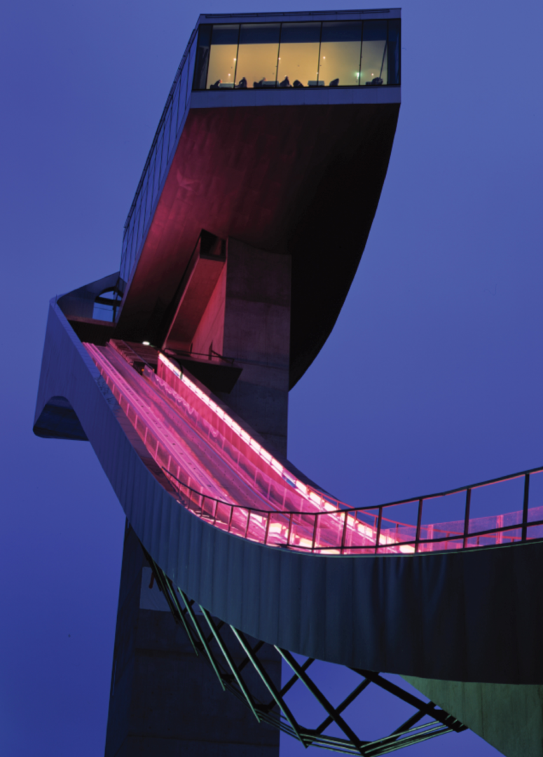 Bergisel Ski Jump Tower (sumber gambar Zaha Hadid.com)