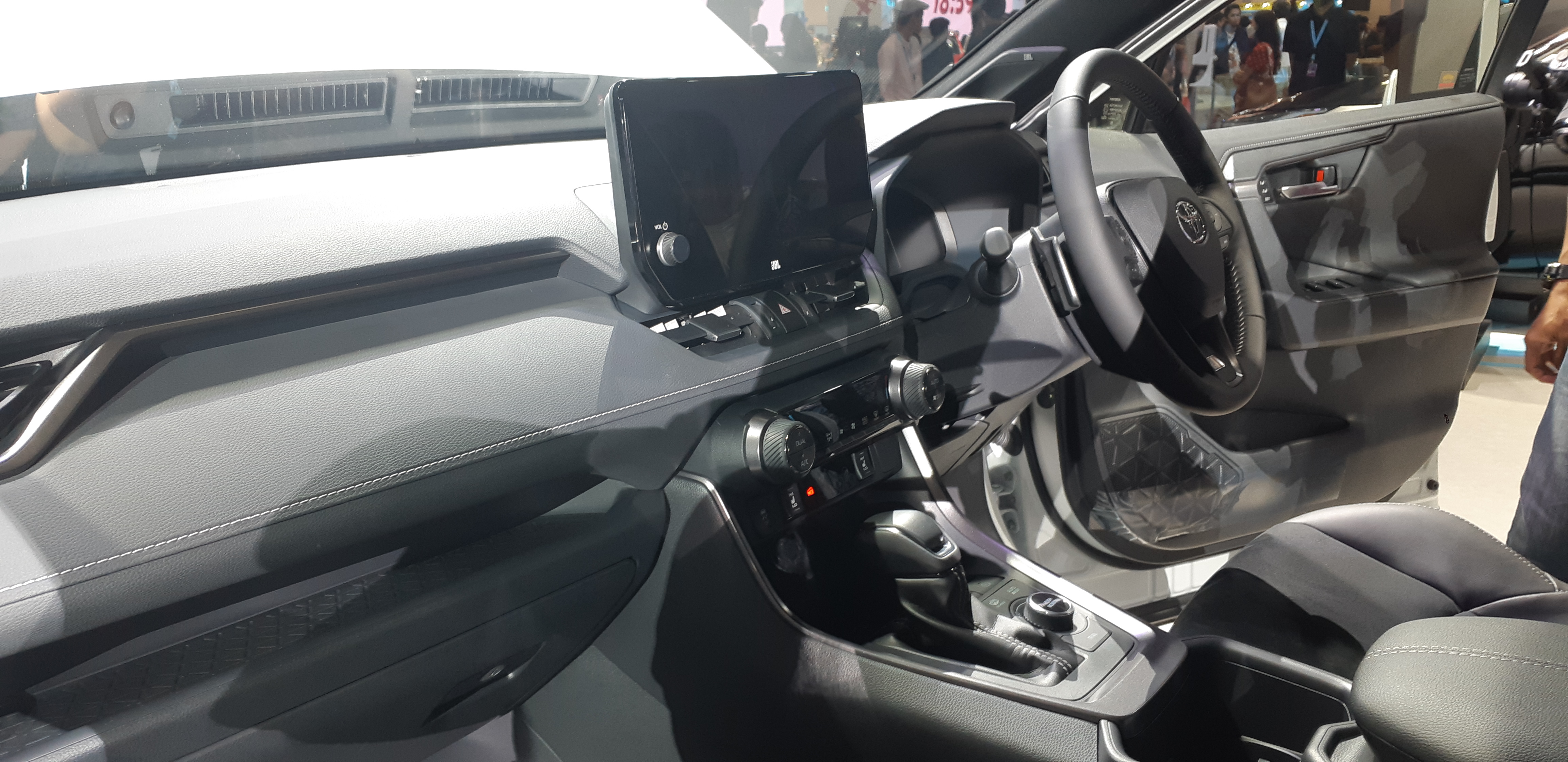 All New RAV4 GR Sport PHEV (Sumber gambar: Hypeabis.id/ Yudi Supriyanto)