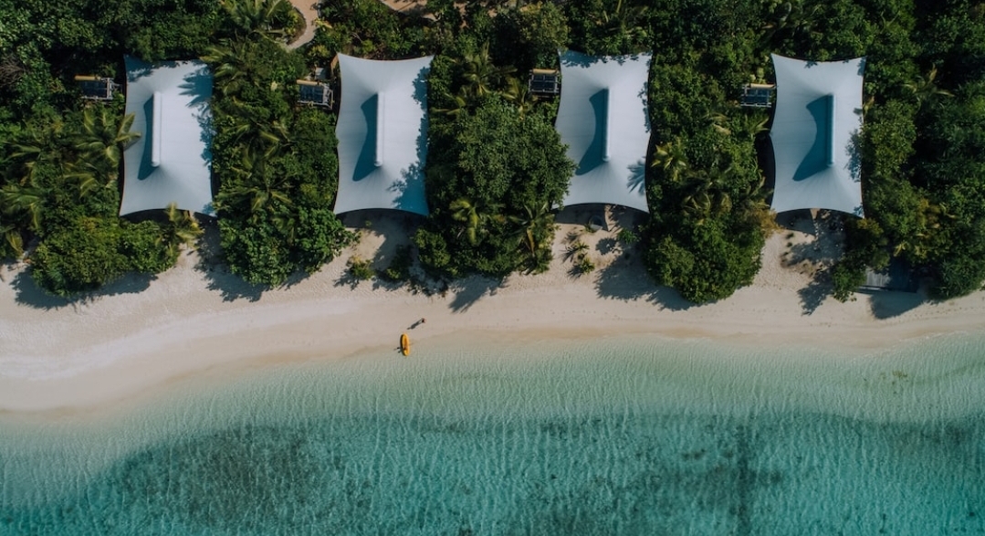 Resort di Pulau Bawah. (Sumber gambar : Bawah Reserve/Unsplash)