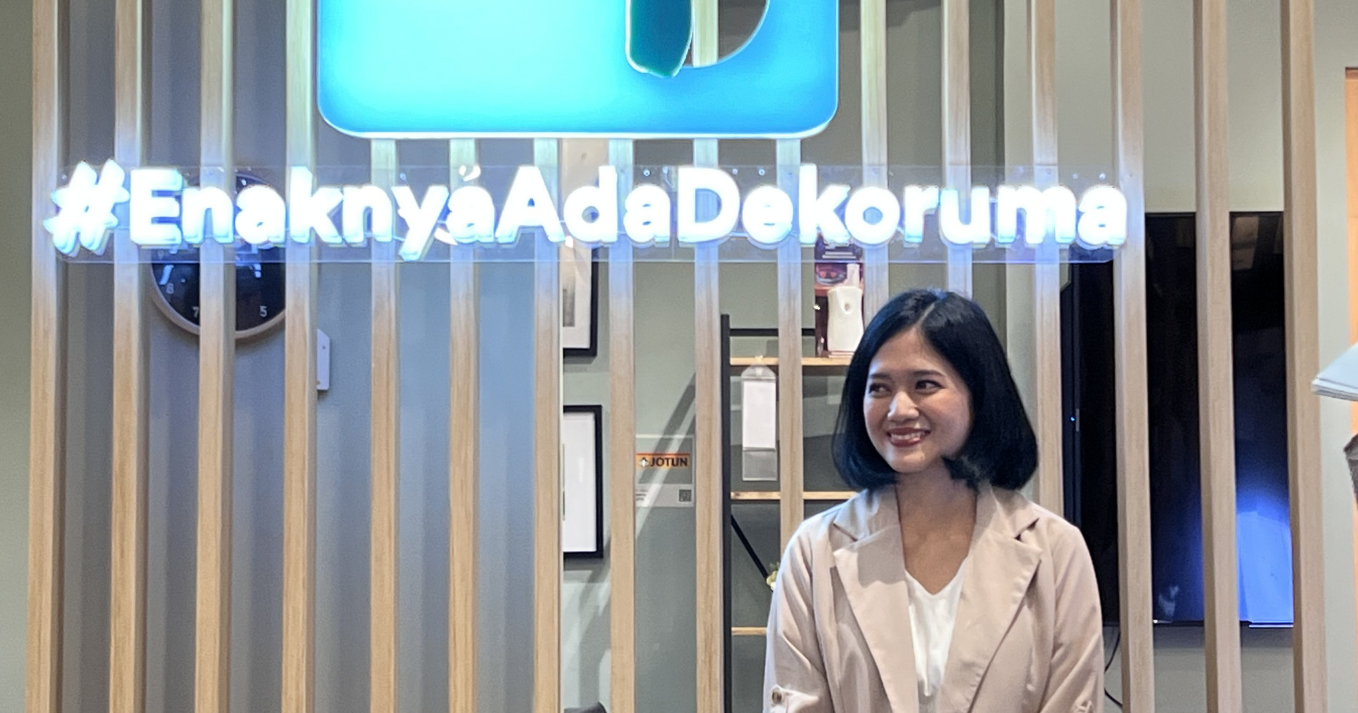 Kania Bunga, Interior Communications Manager Dekoruma. (Sumber: Hypeabis.id/Florencia Irena)