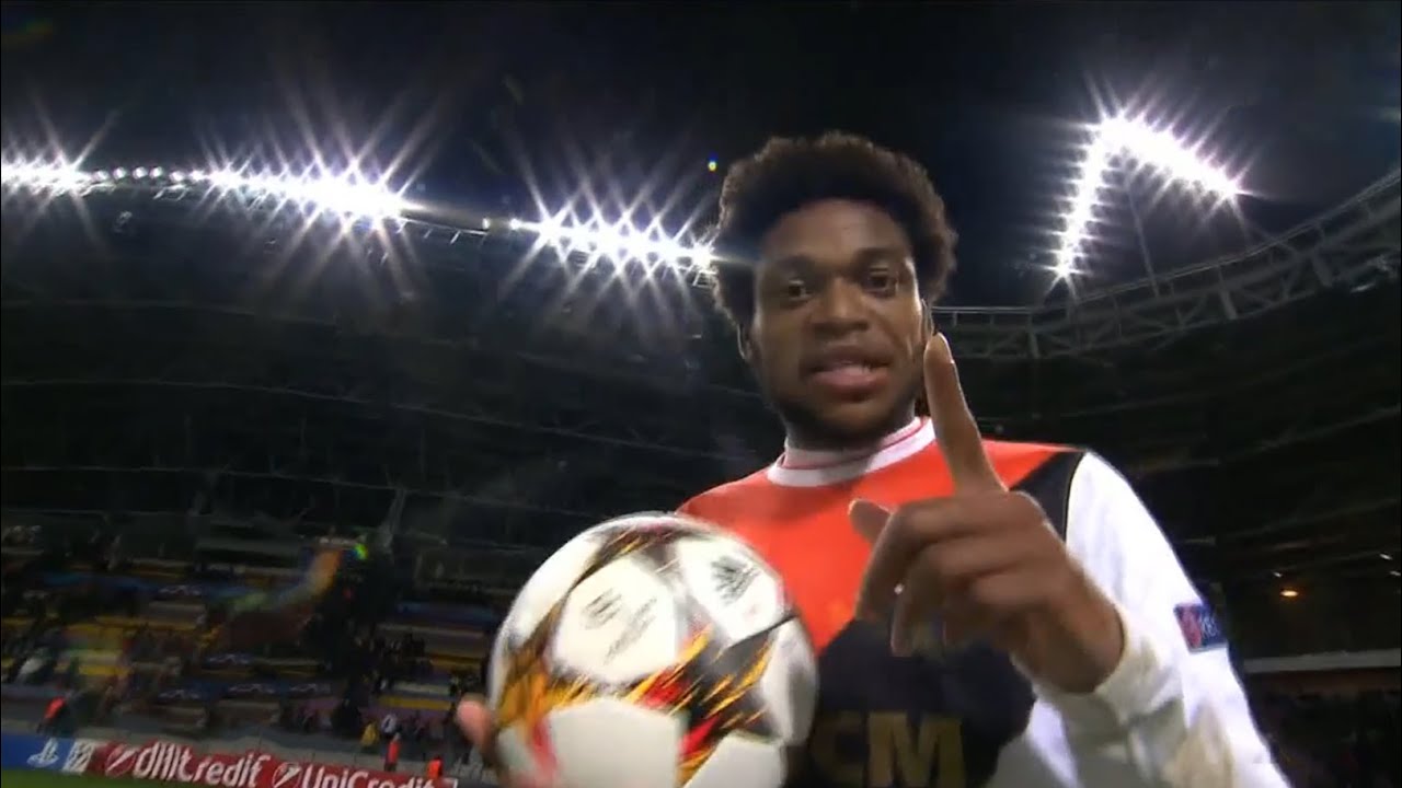 Luiz Adriano (Sumber foto: Youtube)