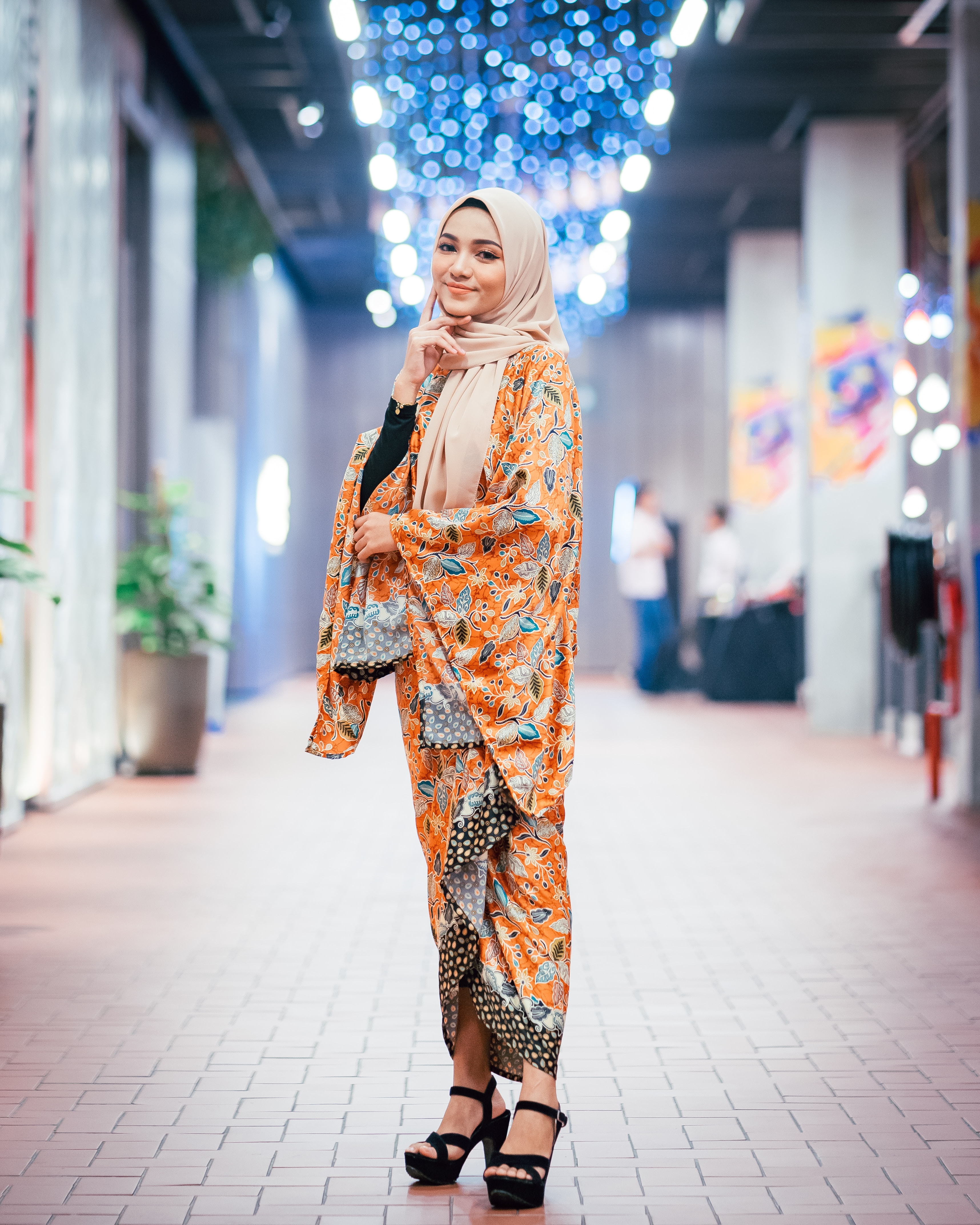 Kaftan batik (Sumber gambar: Muhammad Faiz/Unsplash)