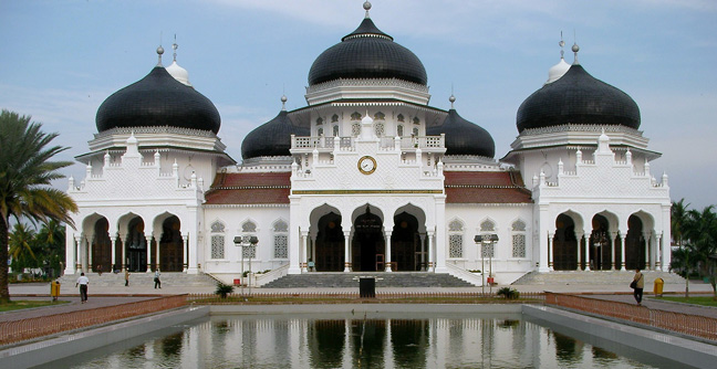 (Sumber: Islamic Center)
