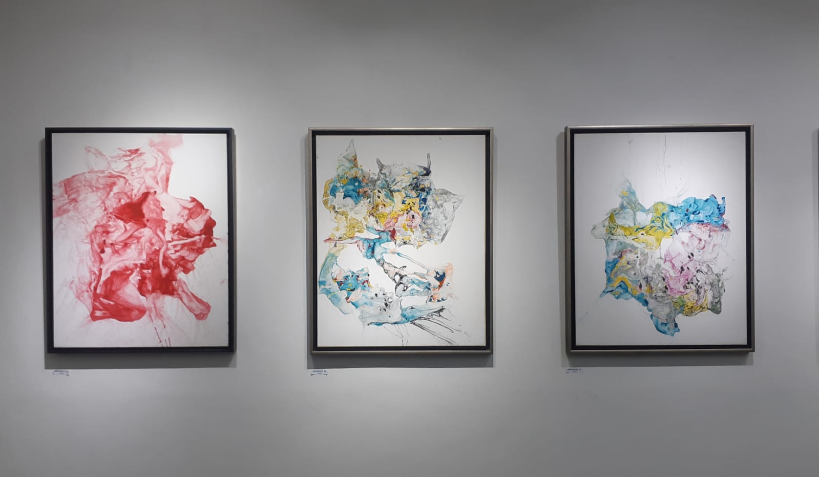 Beberapa karya I Wayan Sudarsana Yansen di pameran  Balinese Abstract Painter  (sumber gambar Hypeabis.id/ Prasetyo Agung)