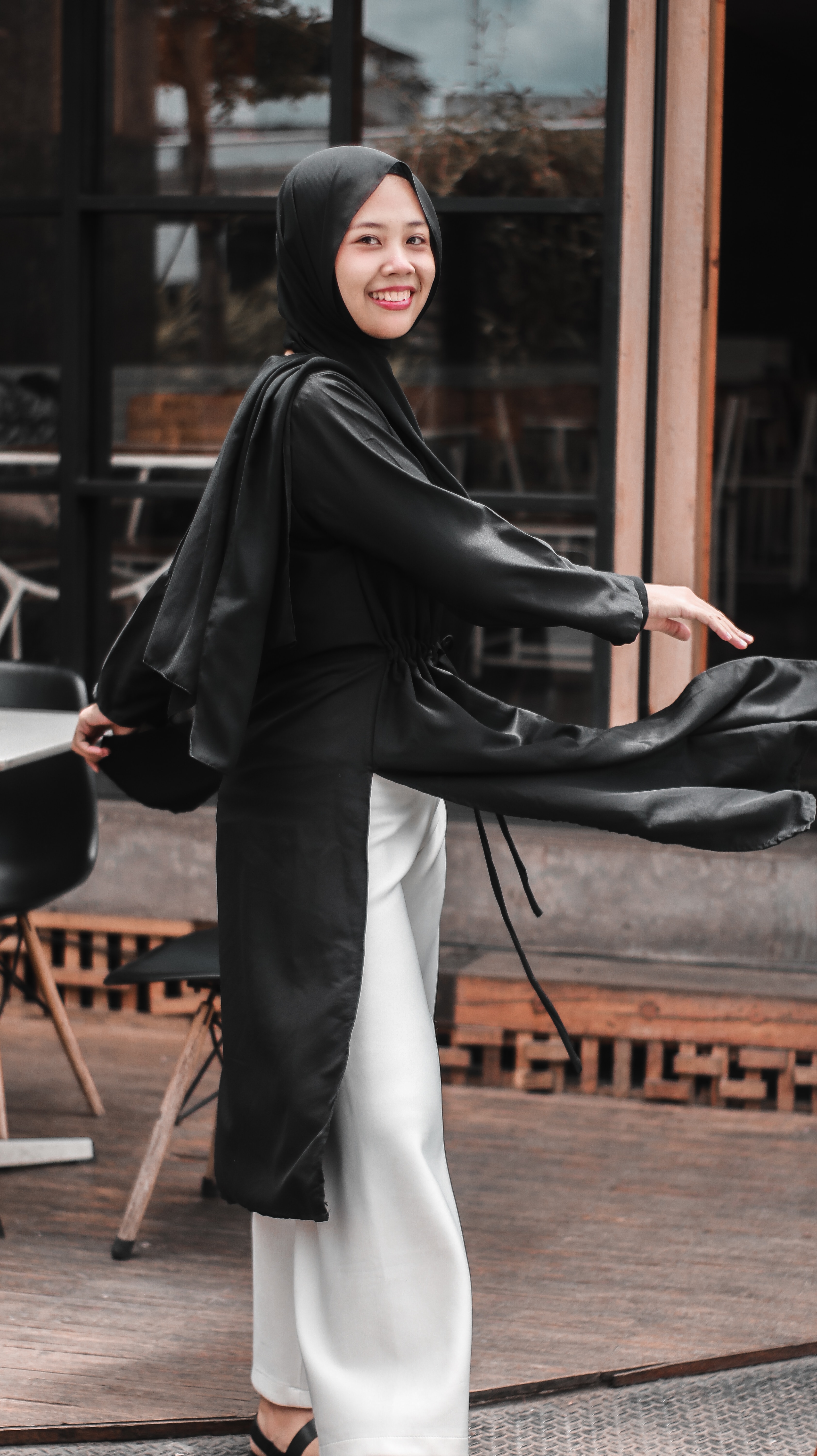 Long blpuse (Sumber gambar: Rahadiansyah/Unsplash)