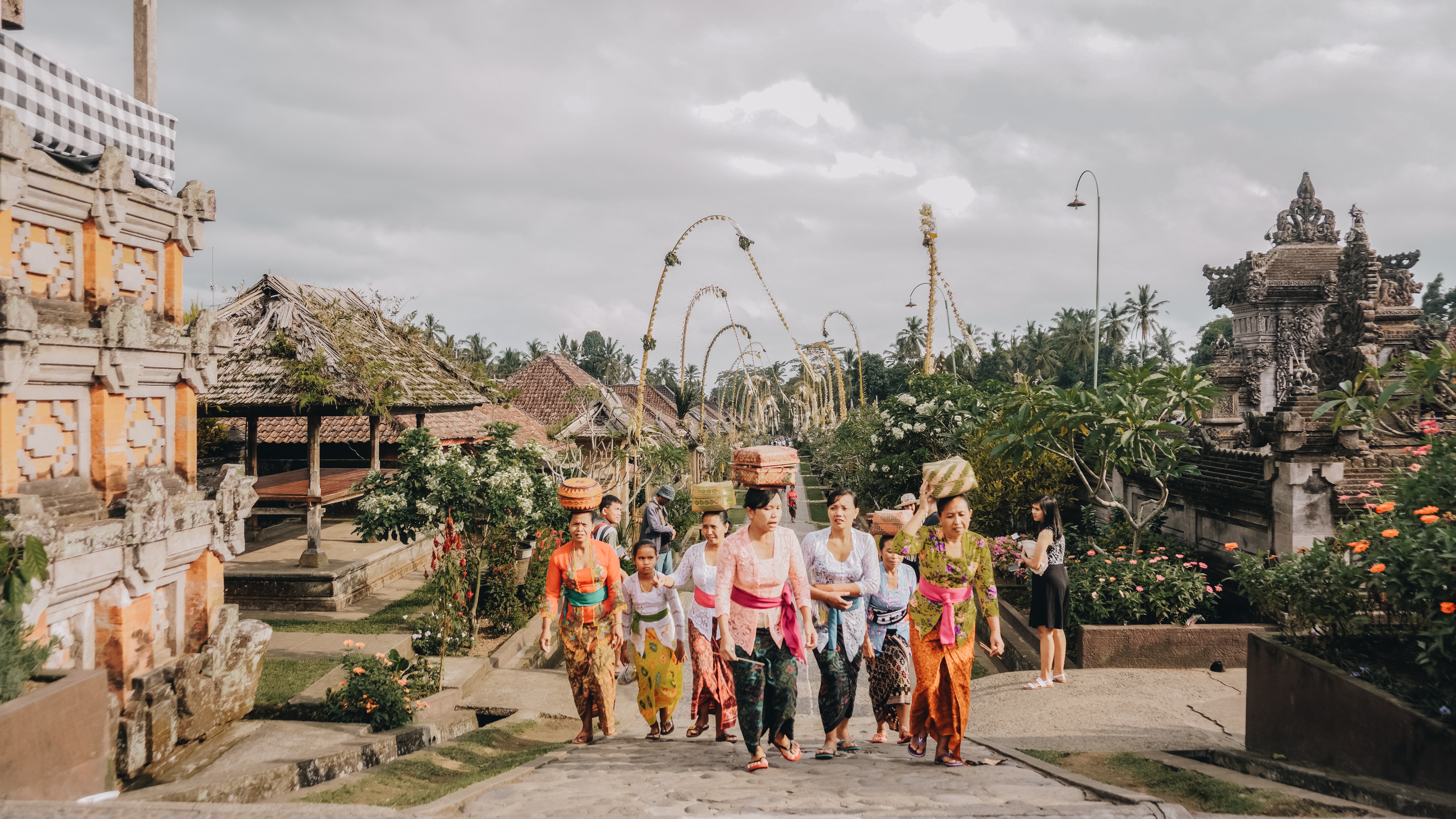 Meditasi adalah salah satu kegiatan wisata kebugaran (Sumber gambar: Jose Vazquez/Unsplash)