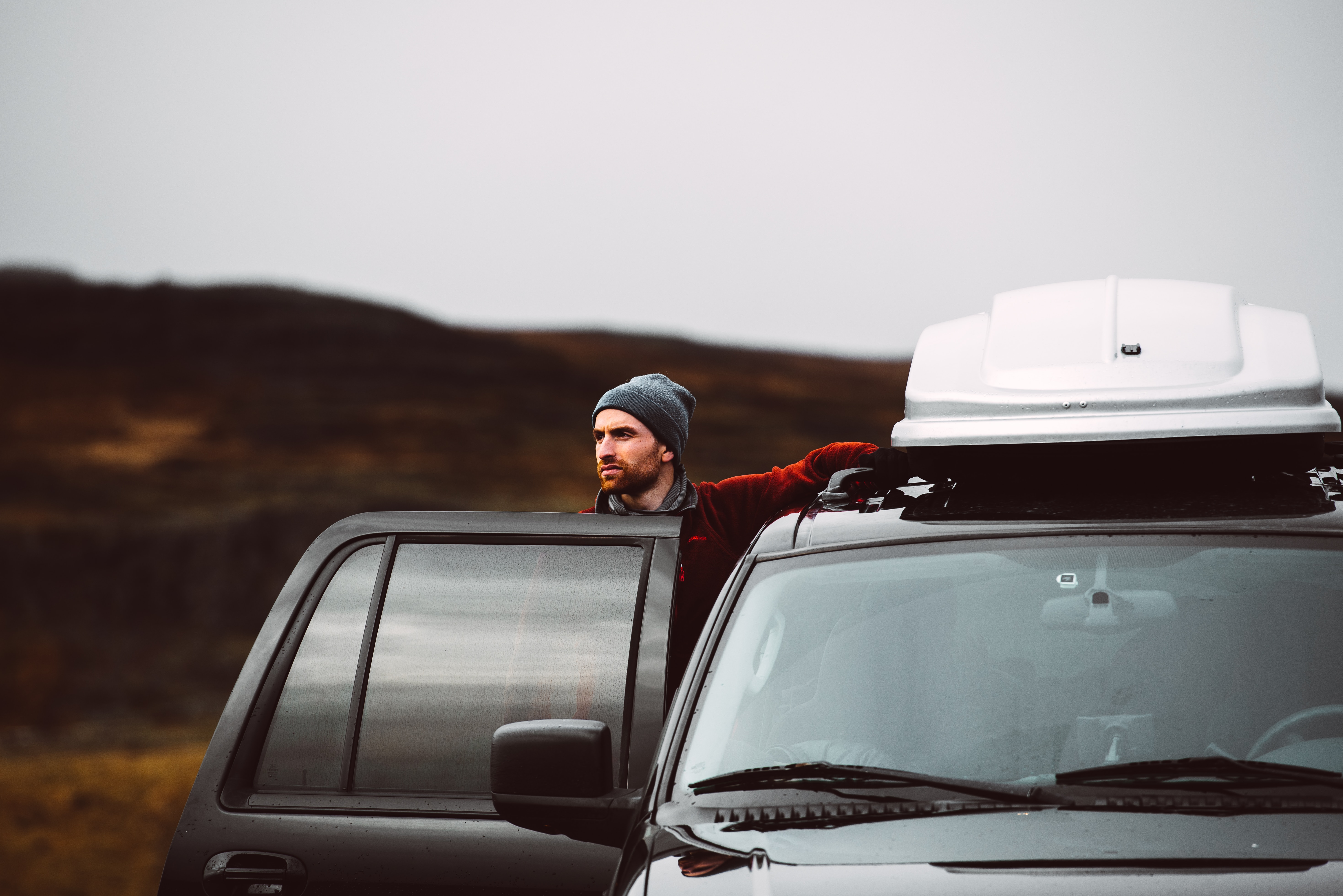 Ilustrasi roof box mobil (Sumber gambar: Unsplash/Matthew Brodeur)