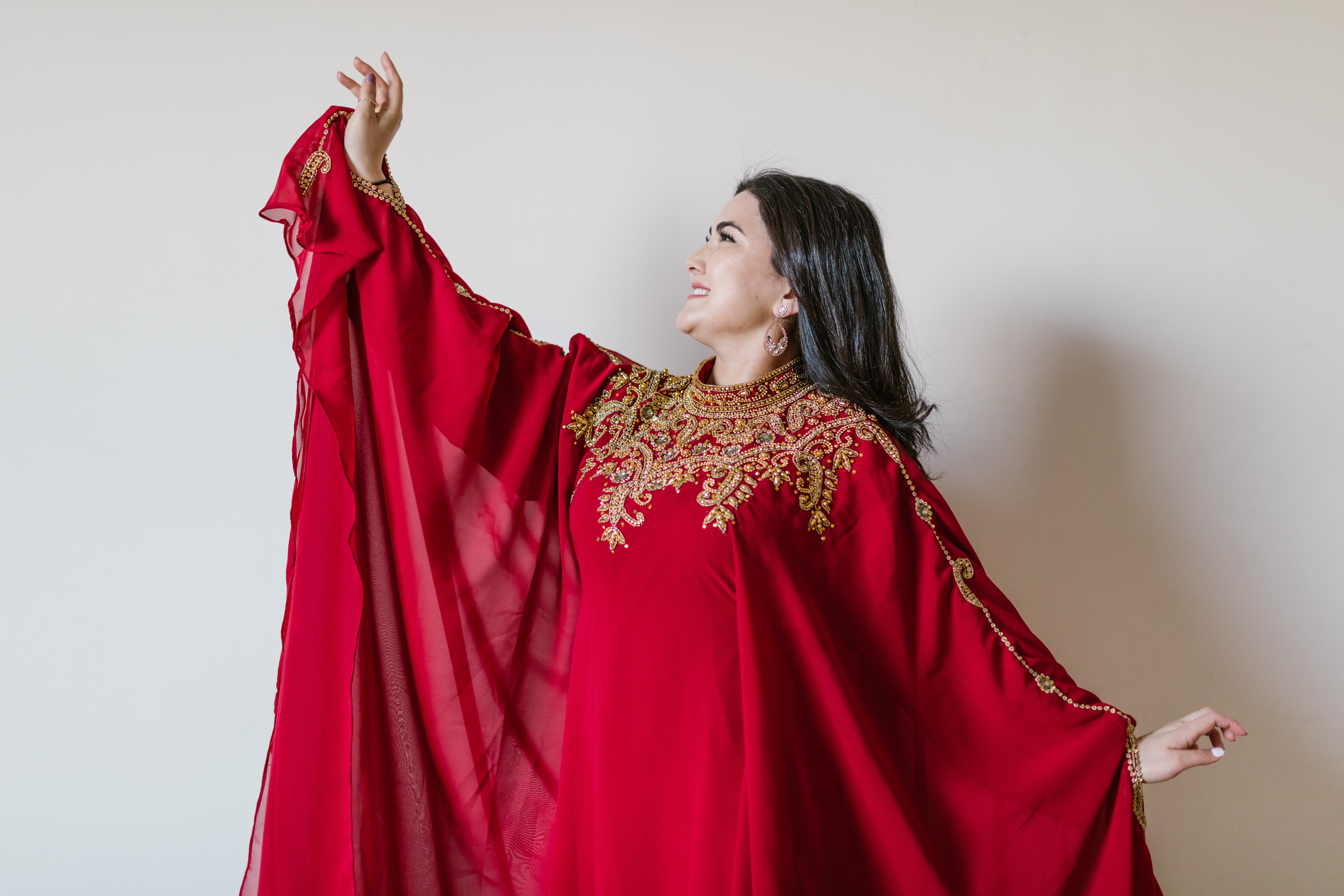 Ilustrasi baju Lebaran (Sumber Foto: Pexels/Rodnae Production)