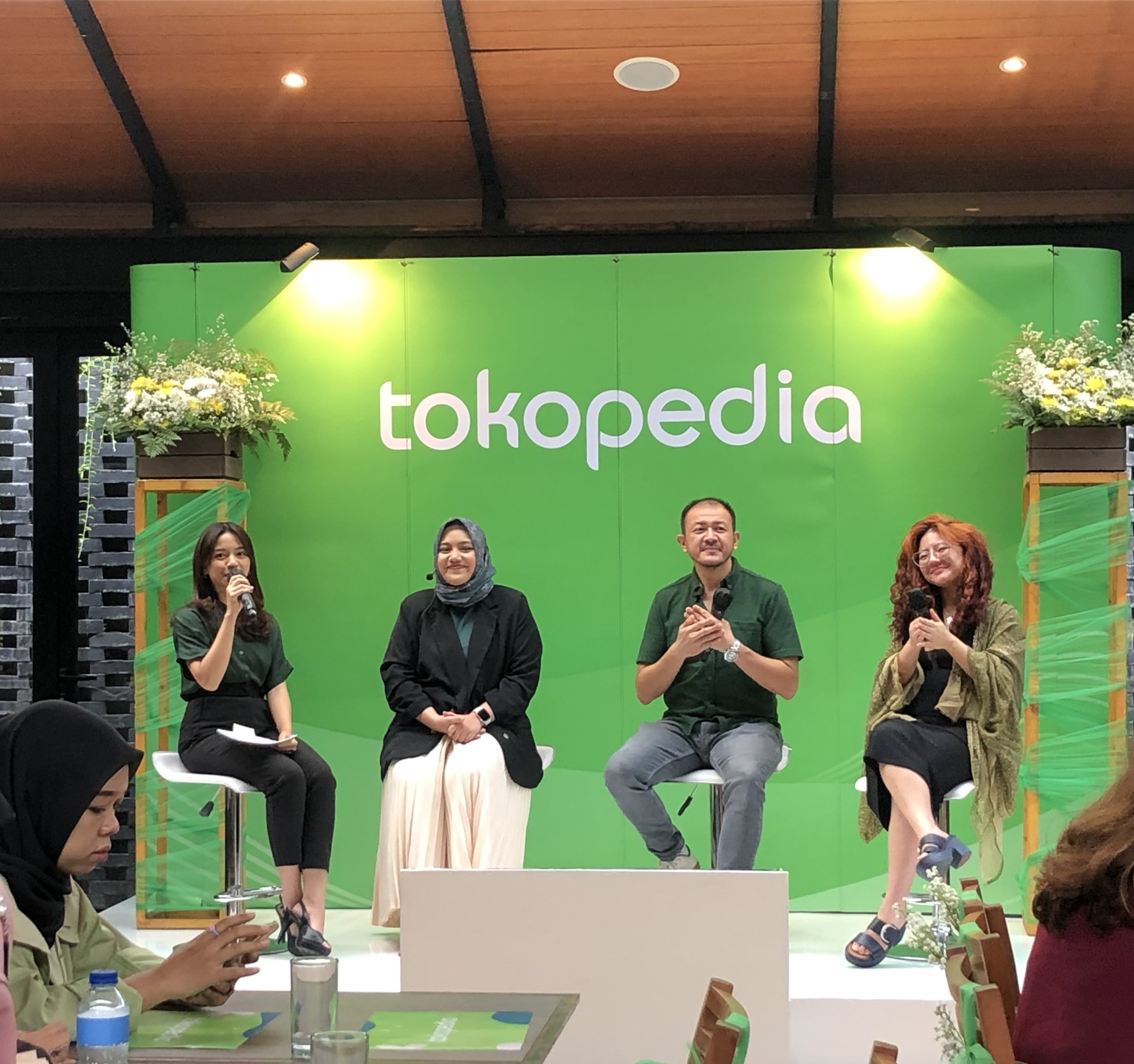 Tokopedia memperkenalkan teknologi AR untuk beauty enthusiast (Sumber gambar: Indah Permata Hati/Hypeabis.id)