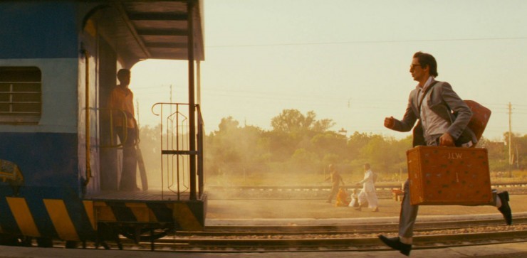 Pengambilan gambar tracking shots (Sumber Foto: No film school)